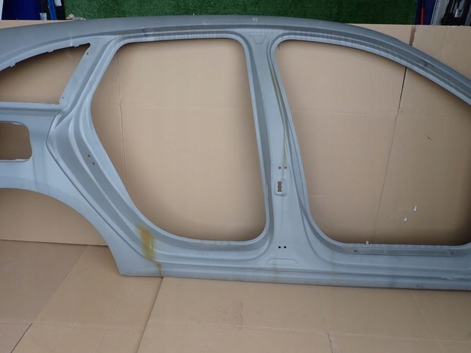 AUDI A5 KOMBI 25- BOČNICA PRAVY ZADNY BLATNIK PRAH STLPIK