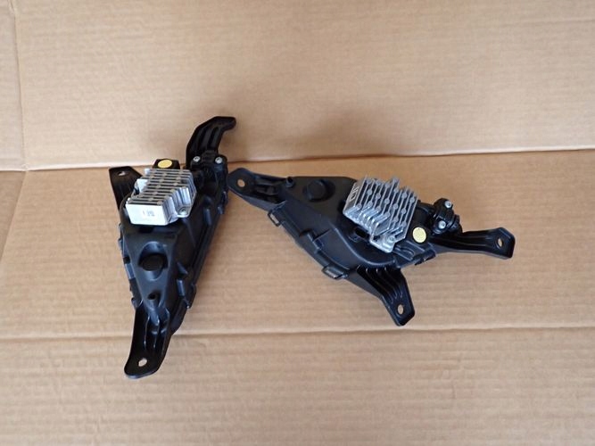 CUPRA FORMENTOR LED LIFT 24- LAVA A PRAVA HMLOVKA kpl