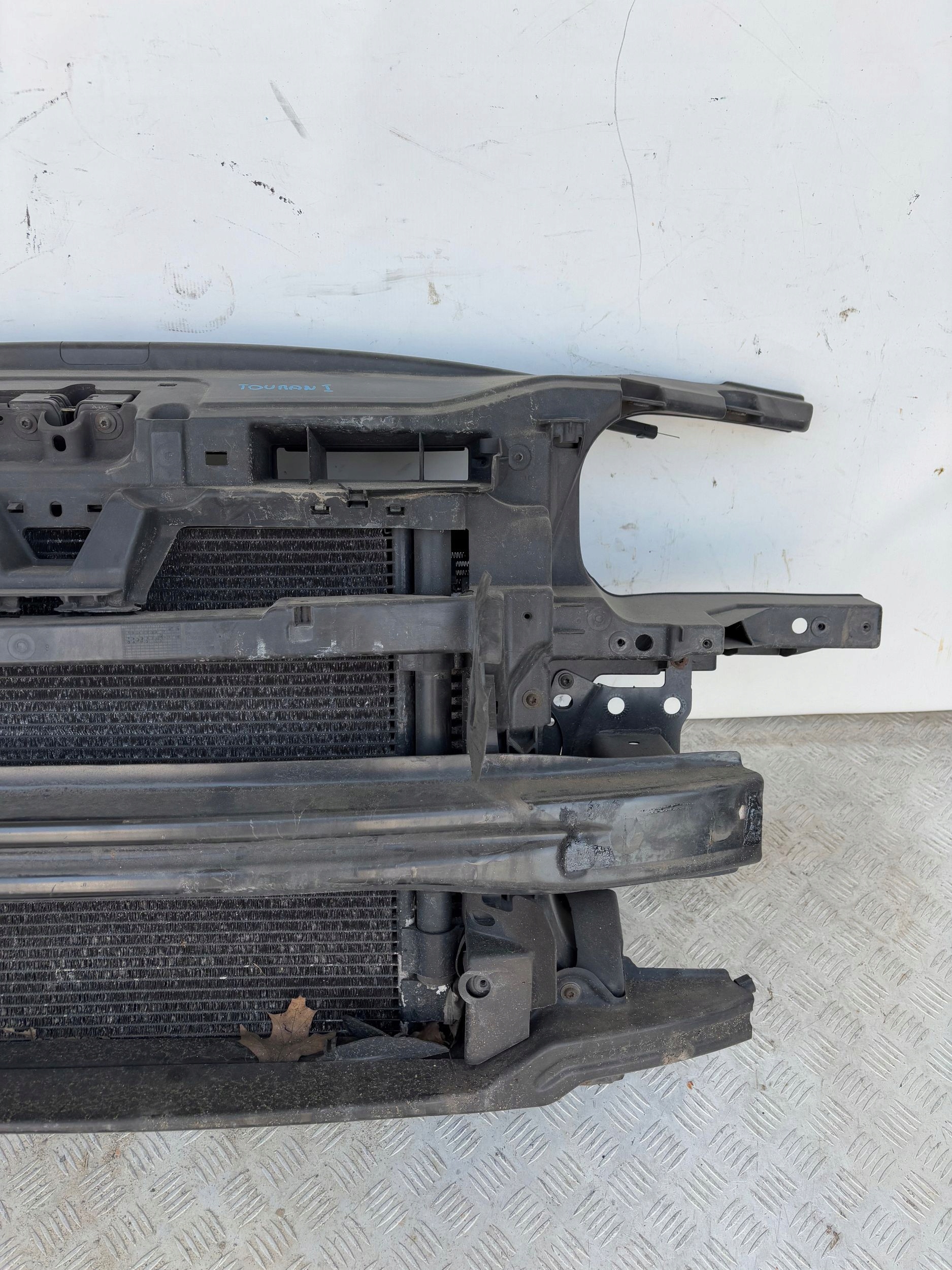 PREDNE CELO CHLADICE VW TOURAN I 2.0 TDI 03-