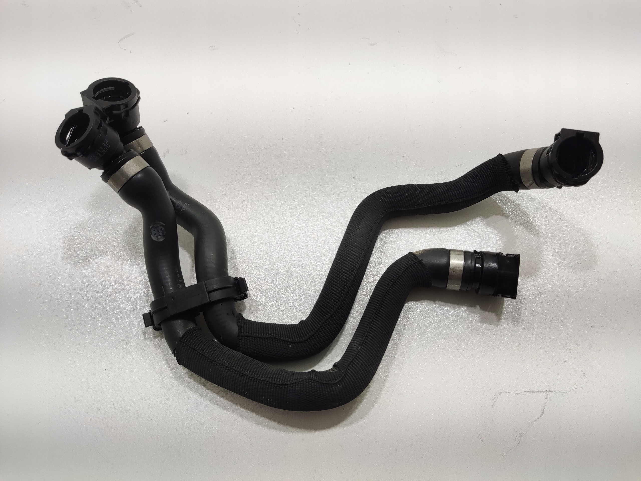 HADICA TRUBKA HADICE  VODY MINI F55 F56 F57 1.5T 2018-2021 8658489