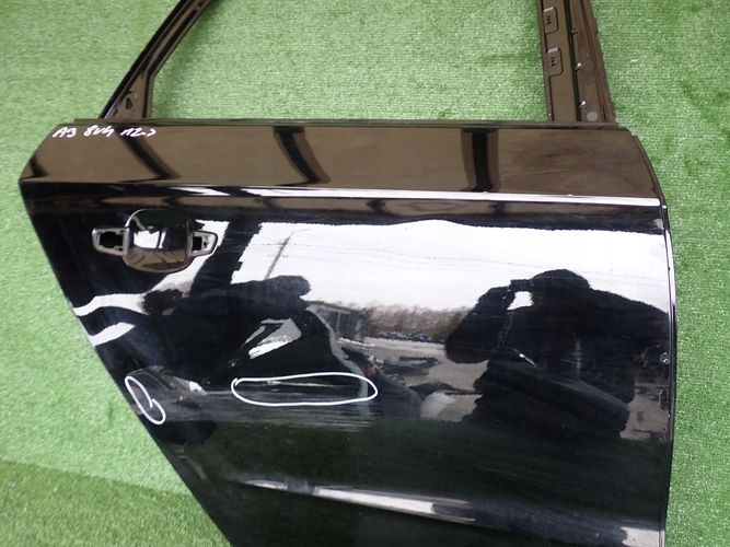 AUDI A3 8V HB 12- PRAVE ZADNE DVERE