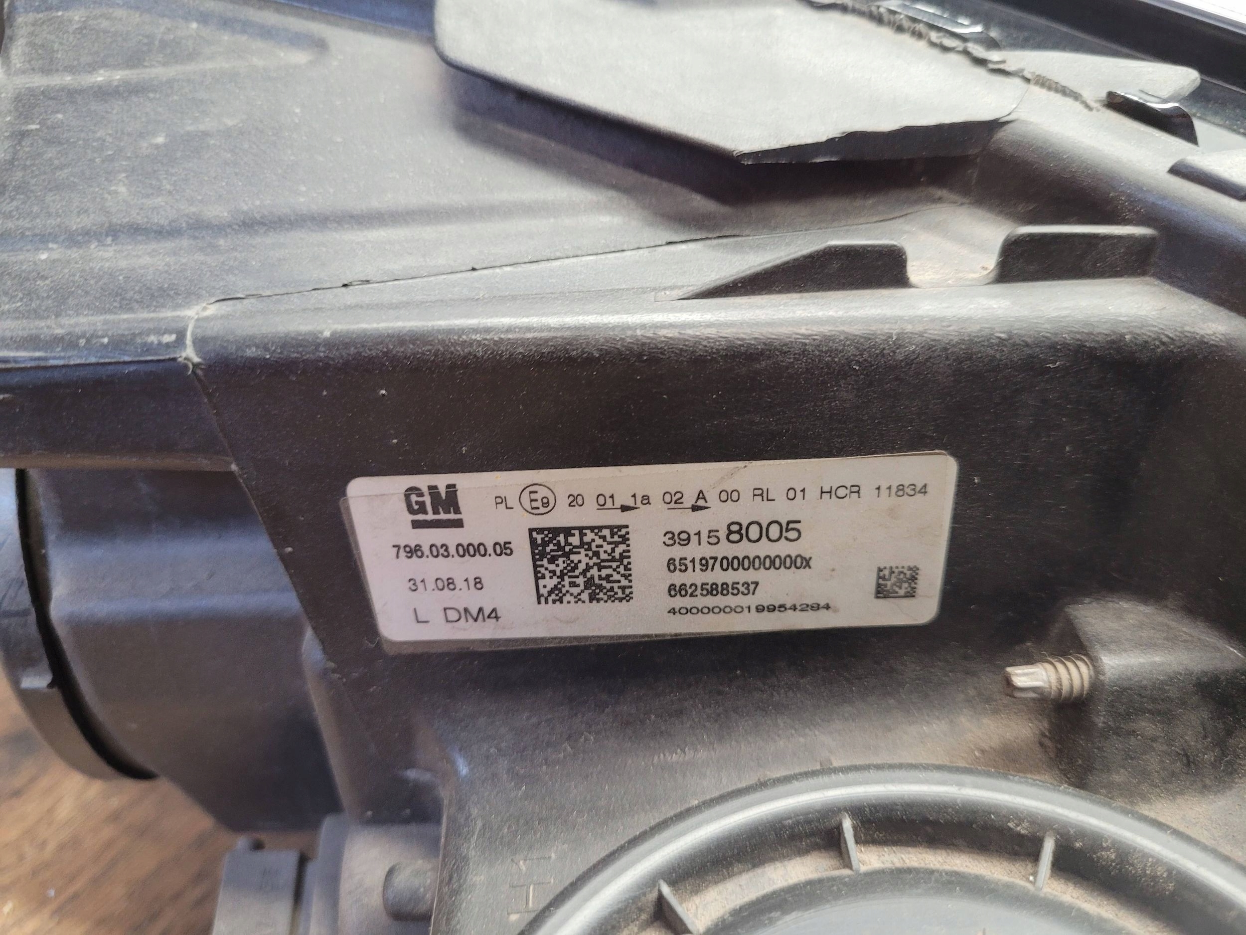 Opel Astra K 39158005 ĽAVÉ PREDNÉ SVETLO