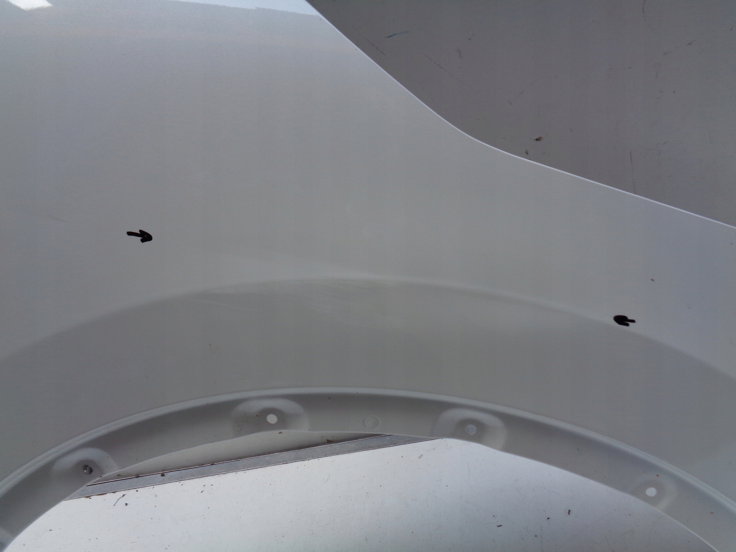 PRAVÝ PREDNÝ BLATNÍK NISSAN QASHQAI 13- NR 30915