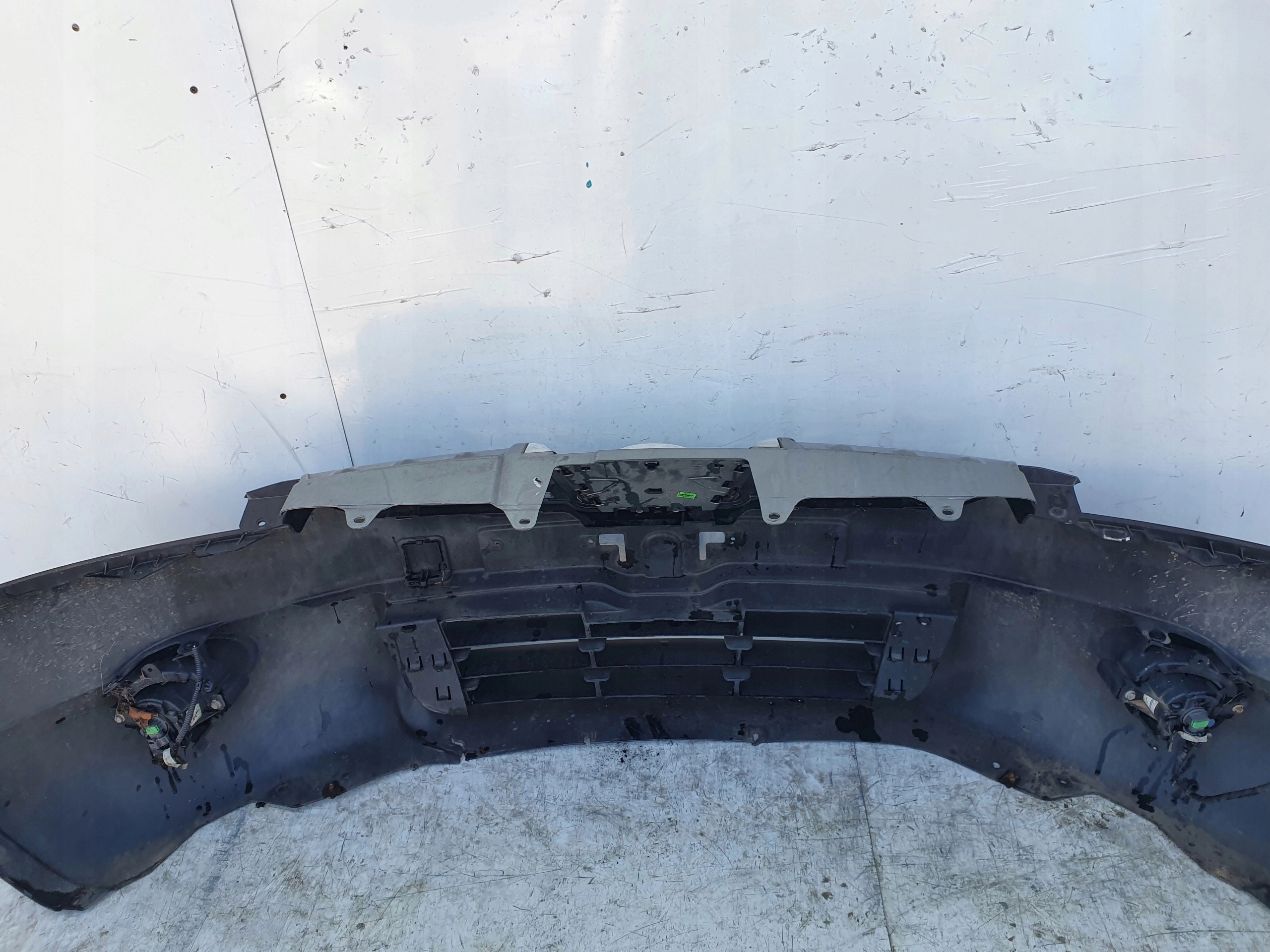 NISSAN J10 QASHQAI PREDNÝ NÁRAZNÍK