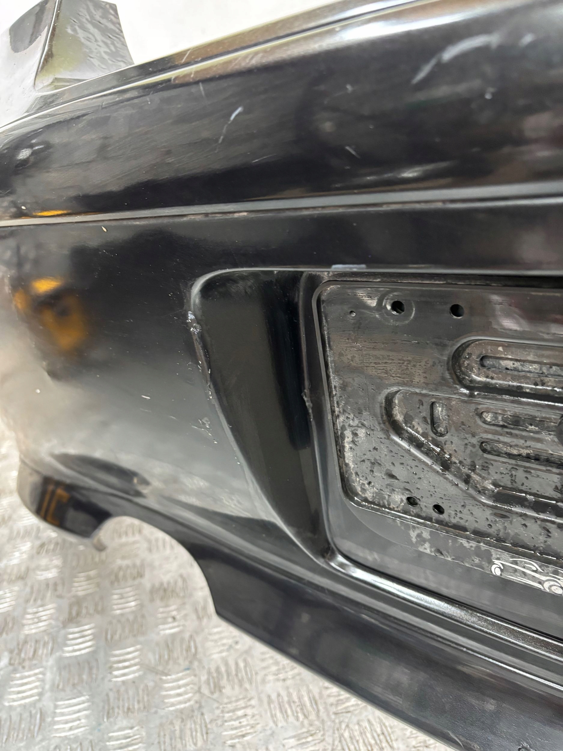 ZADNÝ NÁRAZNÍK BMW 1 E87 LIFT