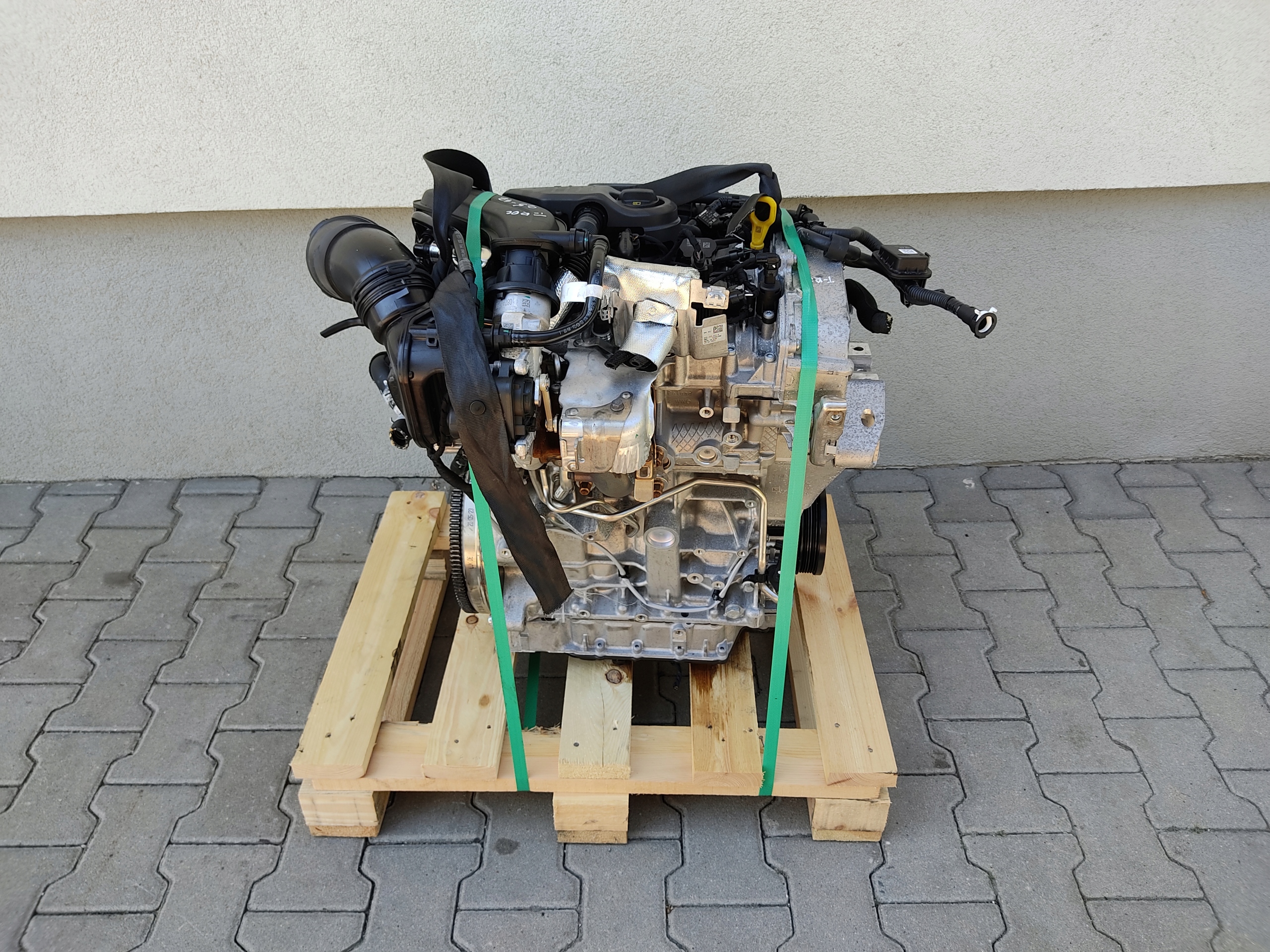 MOTOR TURBO VSTREKOVACIE TRYSKY VOLKSWAGEN T-ROC 1.5 TSI DXD 16.200 KM 20-