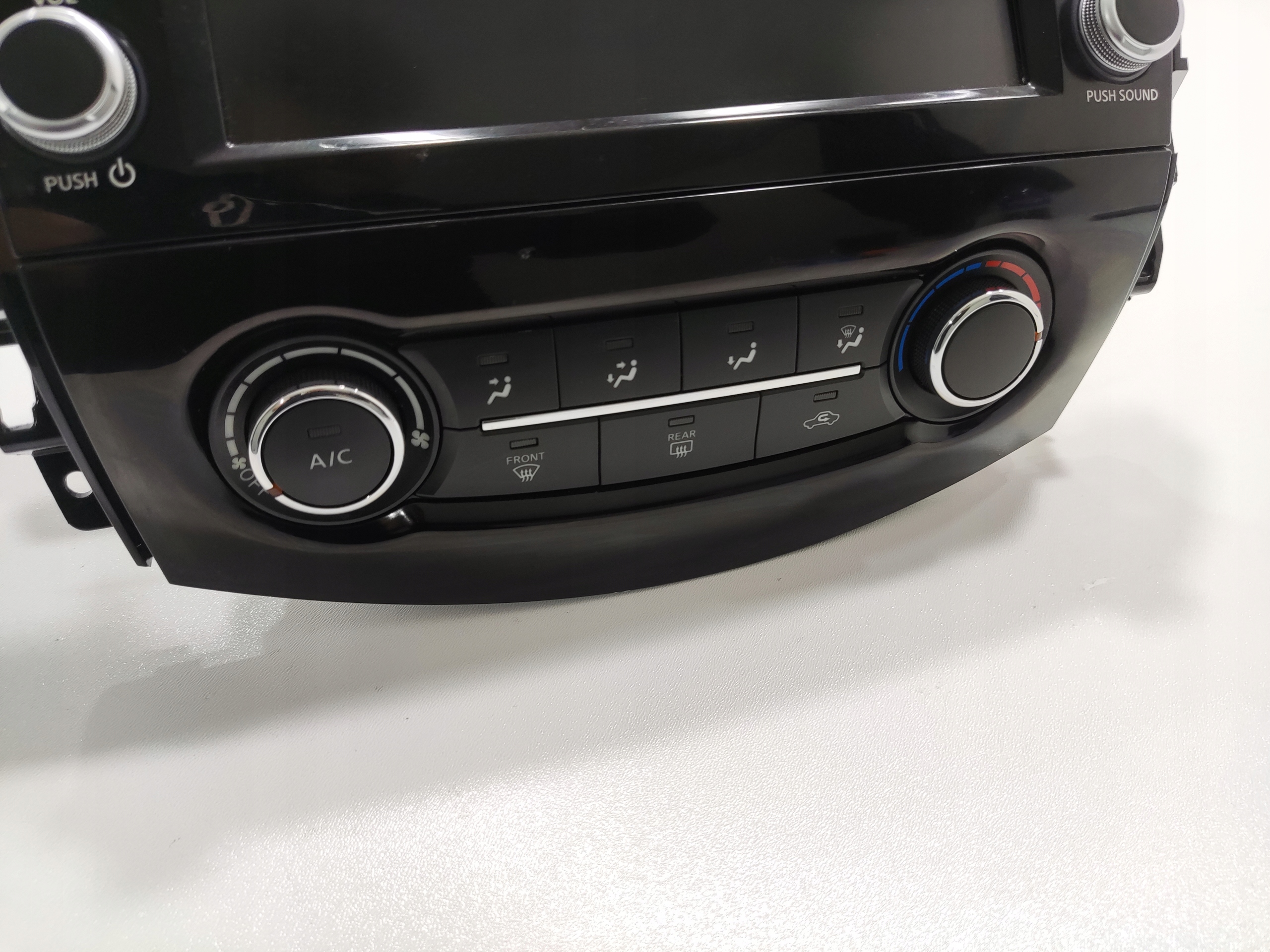 RADIO NAVIGACIA NISSAN NAVARA IV D23 NP300 2591A5JU0A 2015-2022