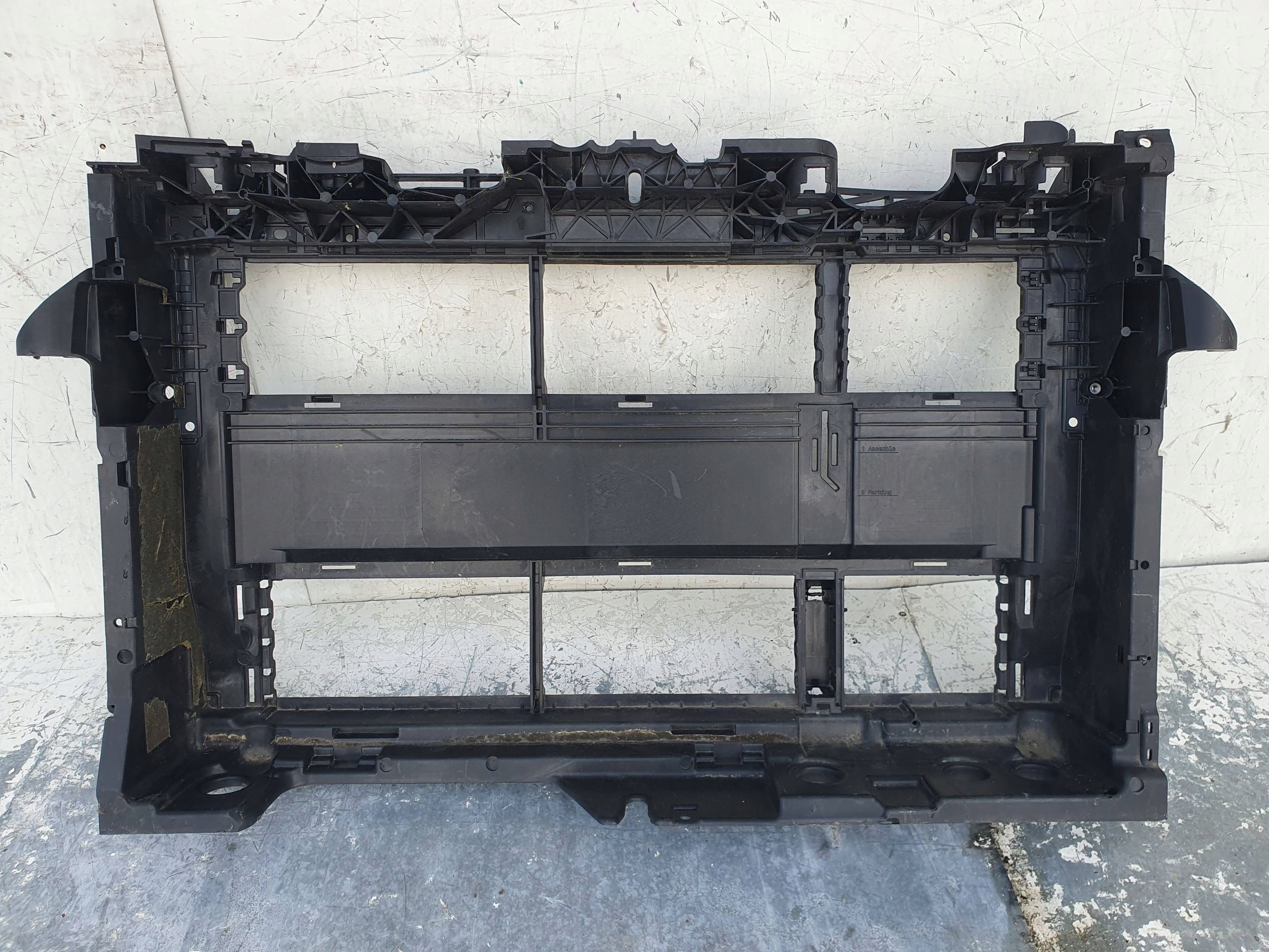 Ford Fiesta mk8 H1BB-8B041-C PREDNÉ PÁS