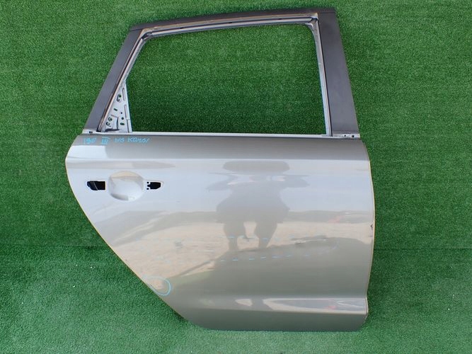 HYUNDAI I30 HB KOMBI 17- PRAVE ZADNE DVERE