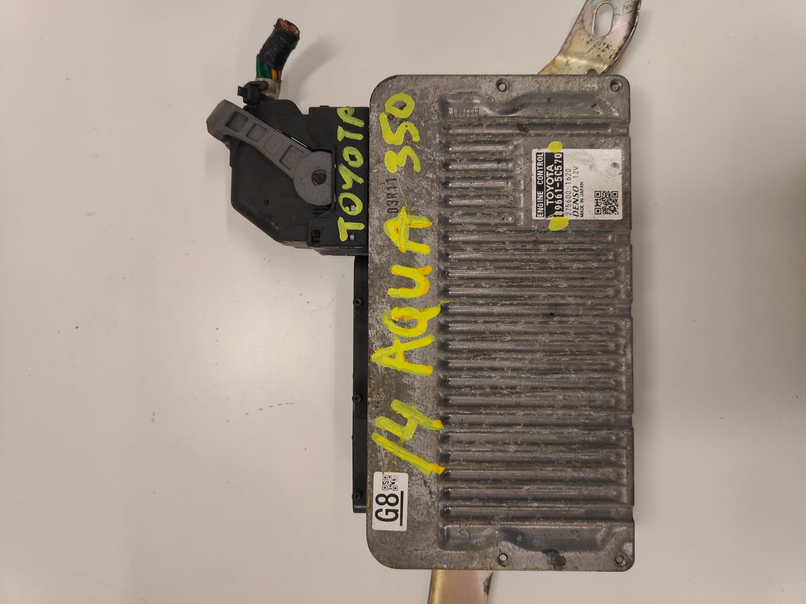 Toyota aqua 89661-5c570 RIADIACA JEDNOTKA MOTORA