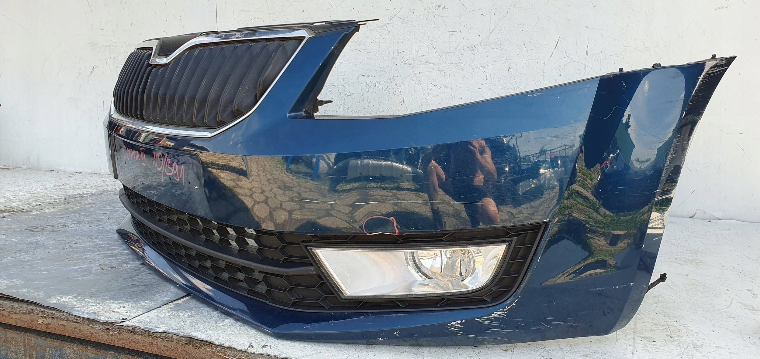 Skoda Octavia III 3 PREDNÝ NÁRAZNÍK 5E0807221