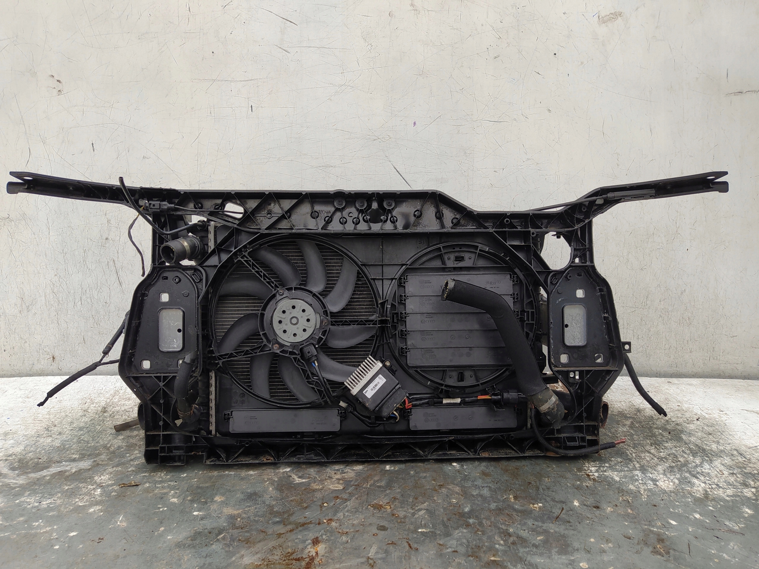 AUDI A4 B8 3.0 2.7 TDI PREDNÉ ČELO 8K0805594J MANUAL