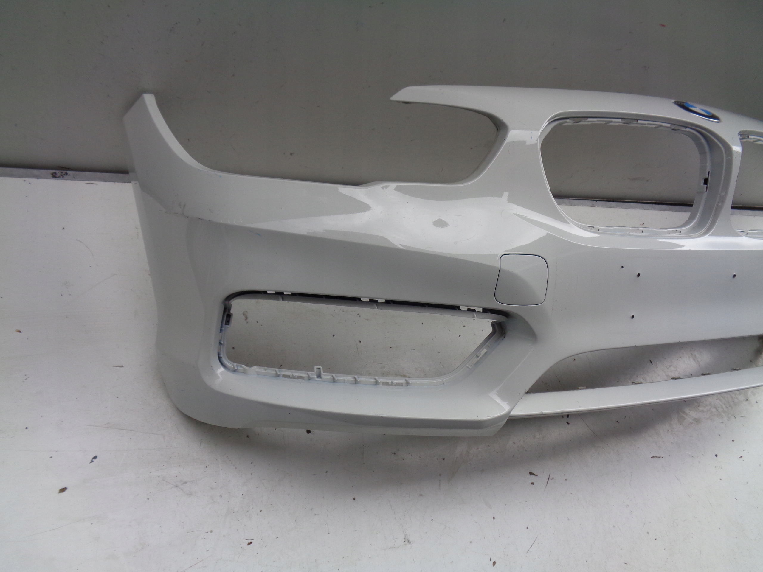 PREDNÝ NÁRAZNÍK BMW 1 F20 F21 14- LIFT NR 34152