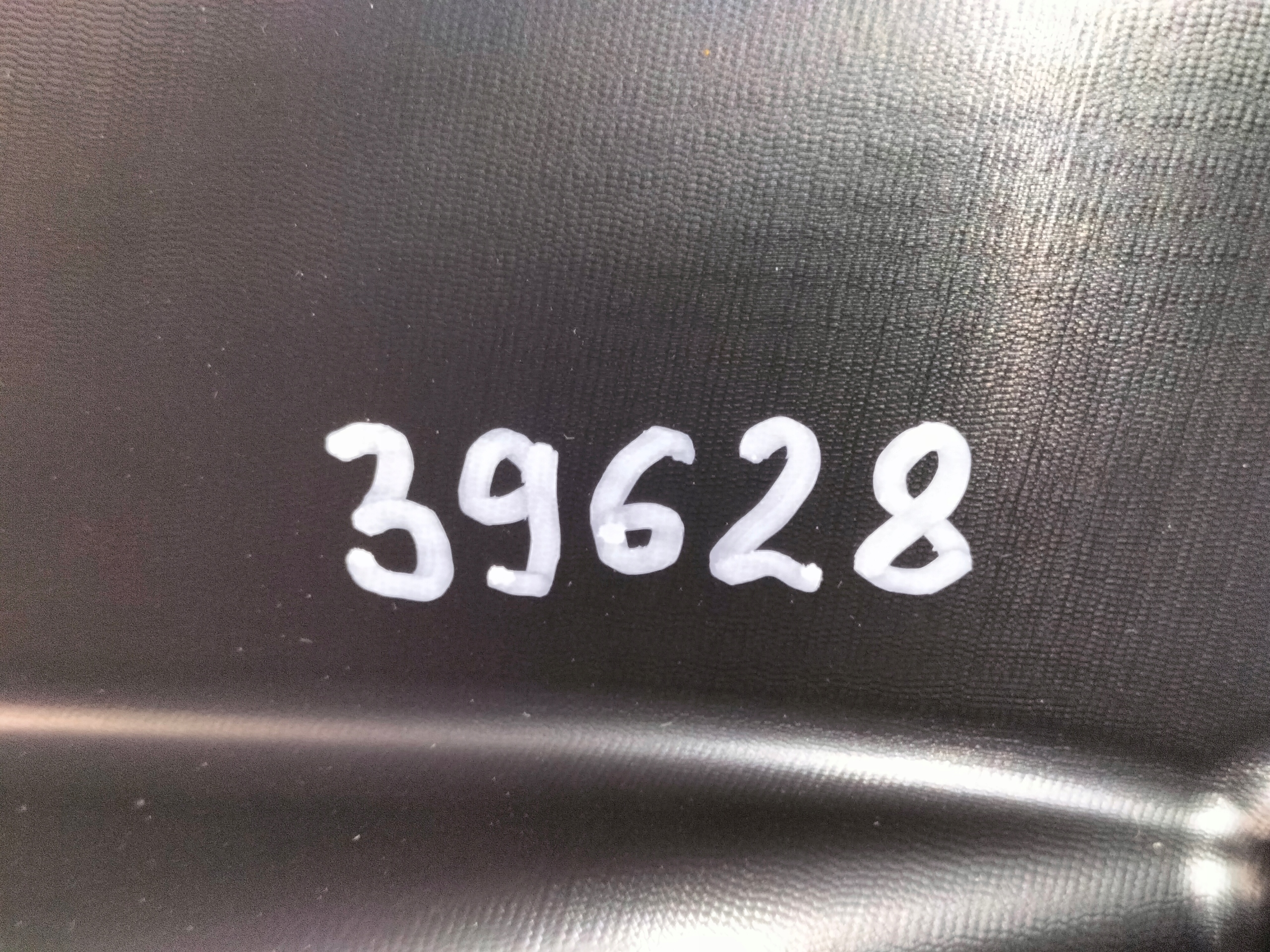 ĽAVÝ PREDNÝ PODBLATNÍK BMW 3 E92 E93 COUPE CABRIO 06