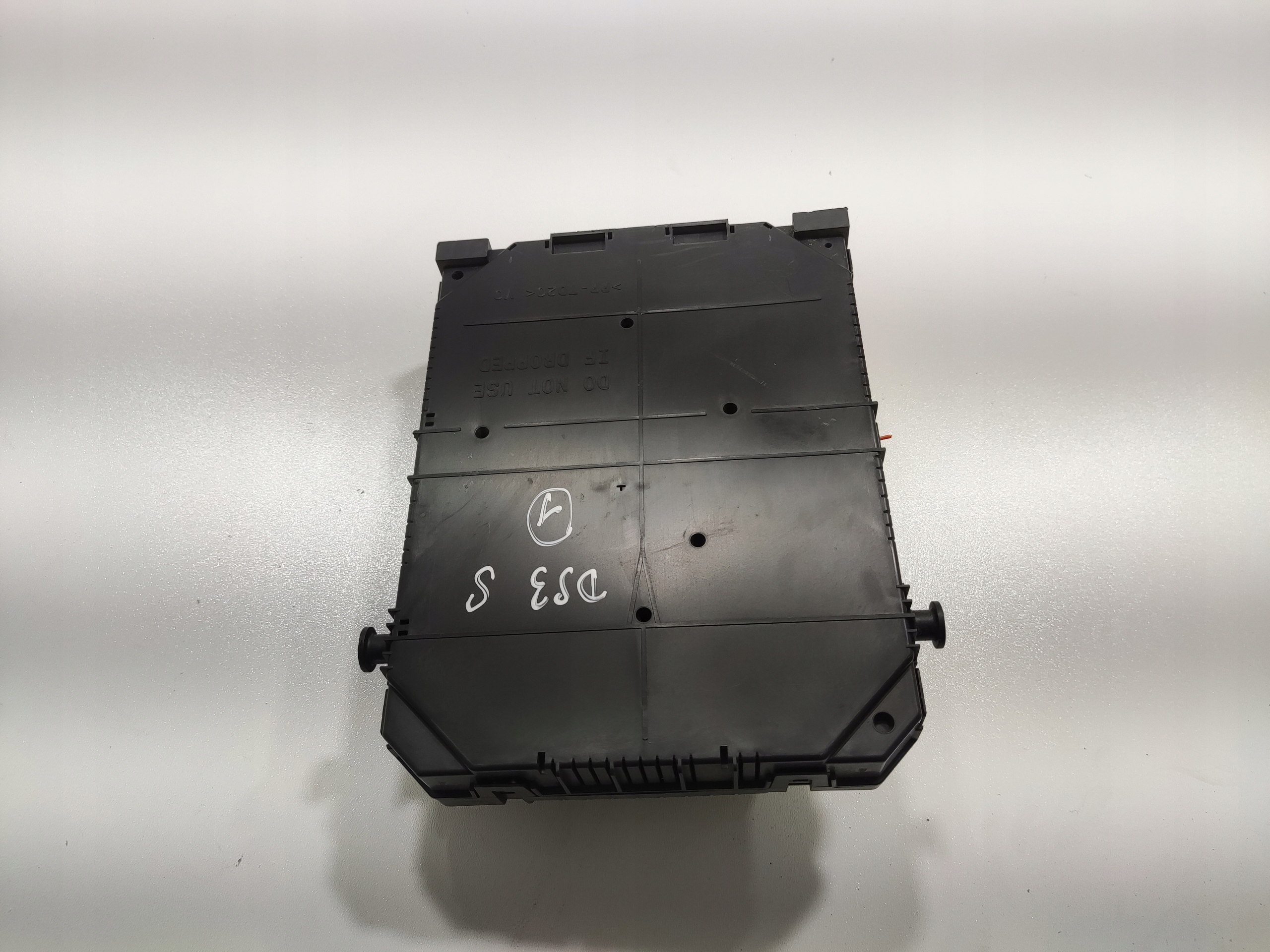 MODUL BSI POISTKOVA SKRINKA CITROEN DS3 DS 3 CROSSBACK 9830707780 19-