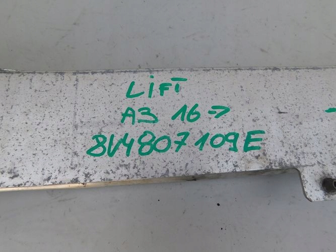 AUDI A3 LIFT 16- VYSTUHA PREDNEHO NARAZNIKA