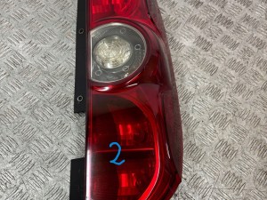 PRAVÉ ZADNÉ SVETLO FIAT DOBLO 10- PRAVÉ ZADNÉ SVETLO FIAT DOBLO 10-