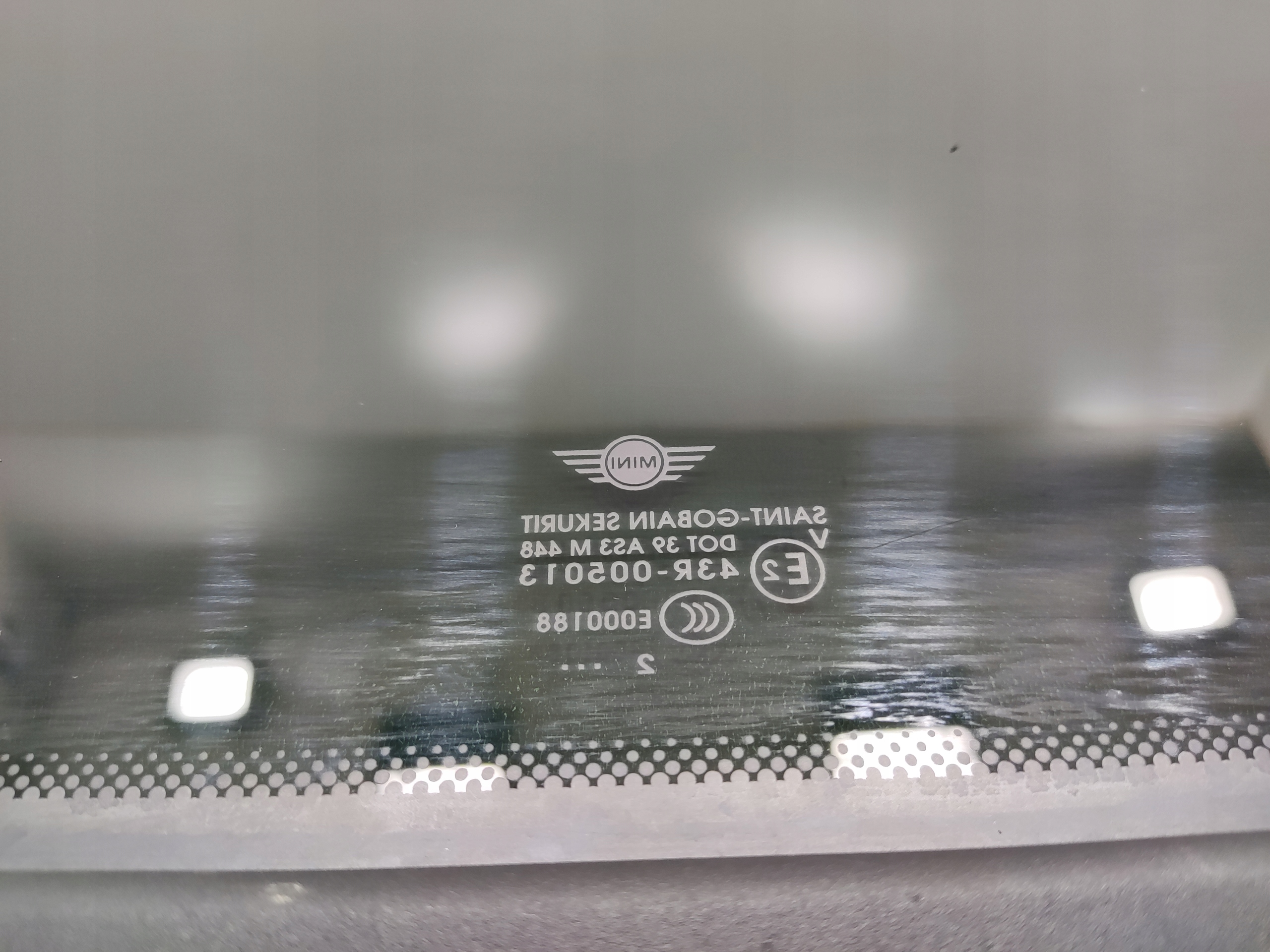 STRESNE OKNO  STRECHAU SKLENENA STRECHA PANORAM ZADNA MINI COUNTRYMAN R60 2010-2015