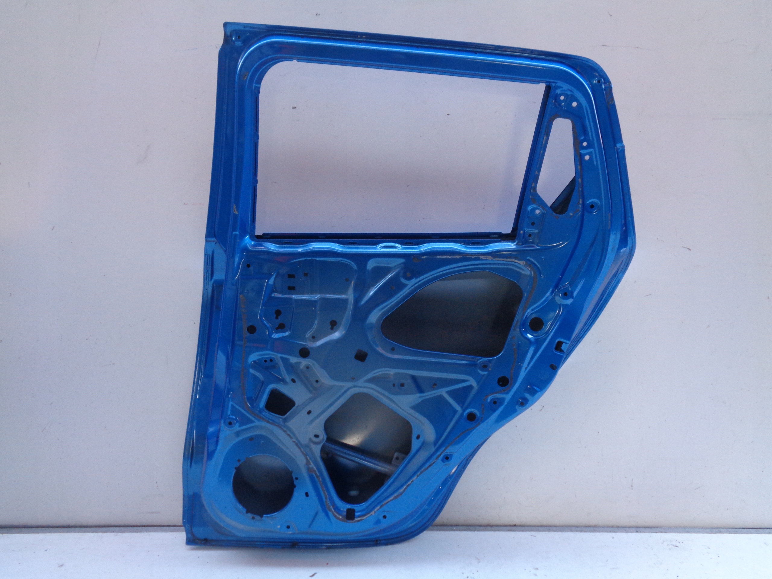 PRAVE ZADNE DVERE SUZUKI SWIFT MK8 17- NR 39053