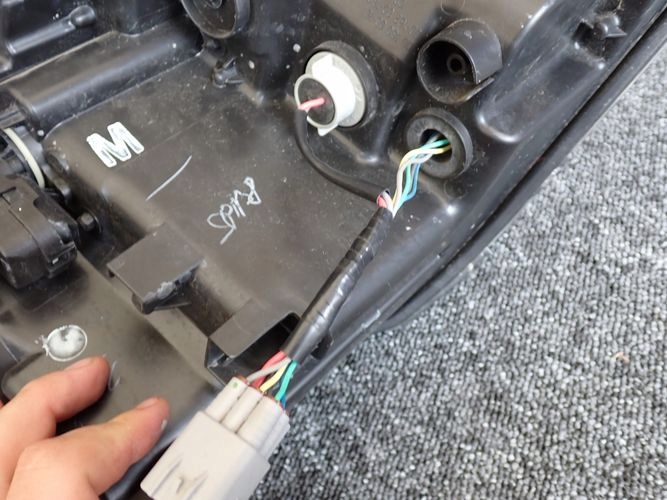 TOYOTA YARIS III LED LIFT 14-17 LAVE PREDNE SVETLO