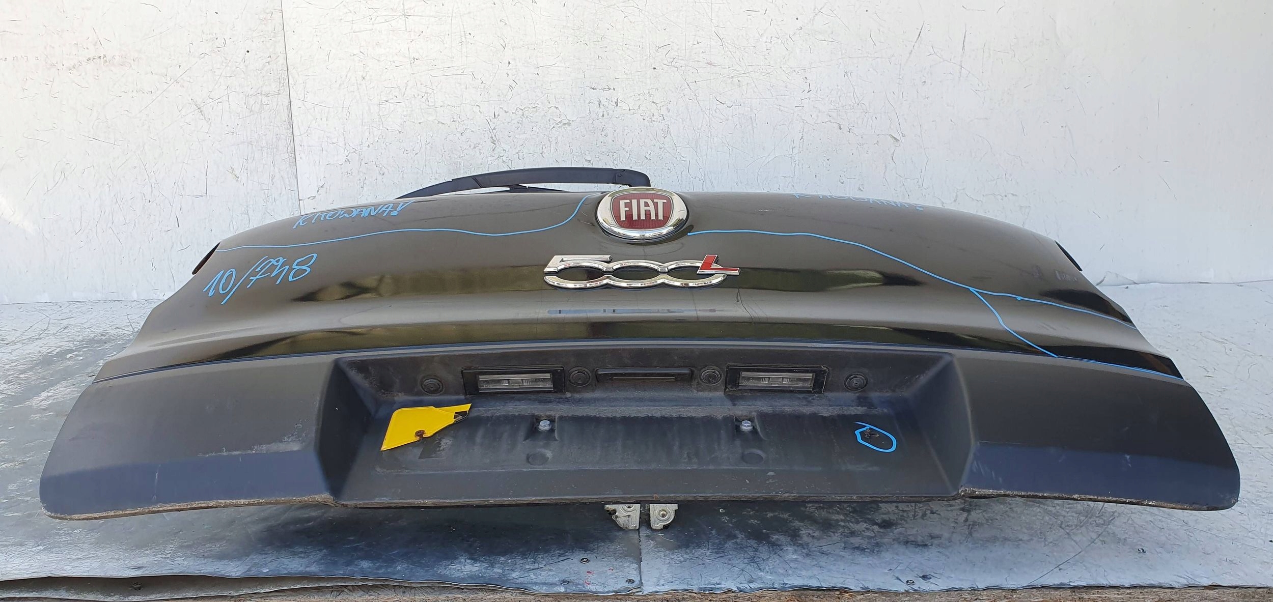 Fiat 500L ZADNA KAPOTA
