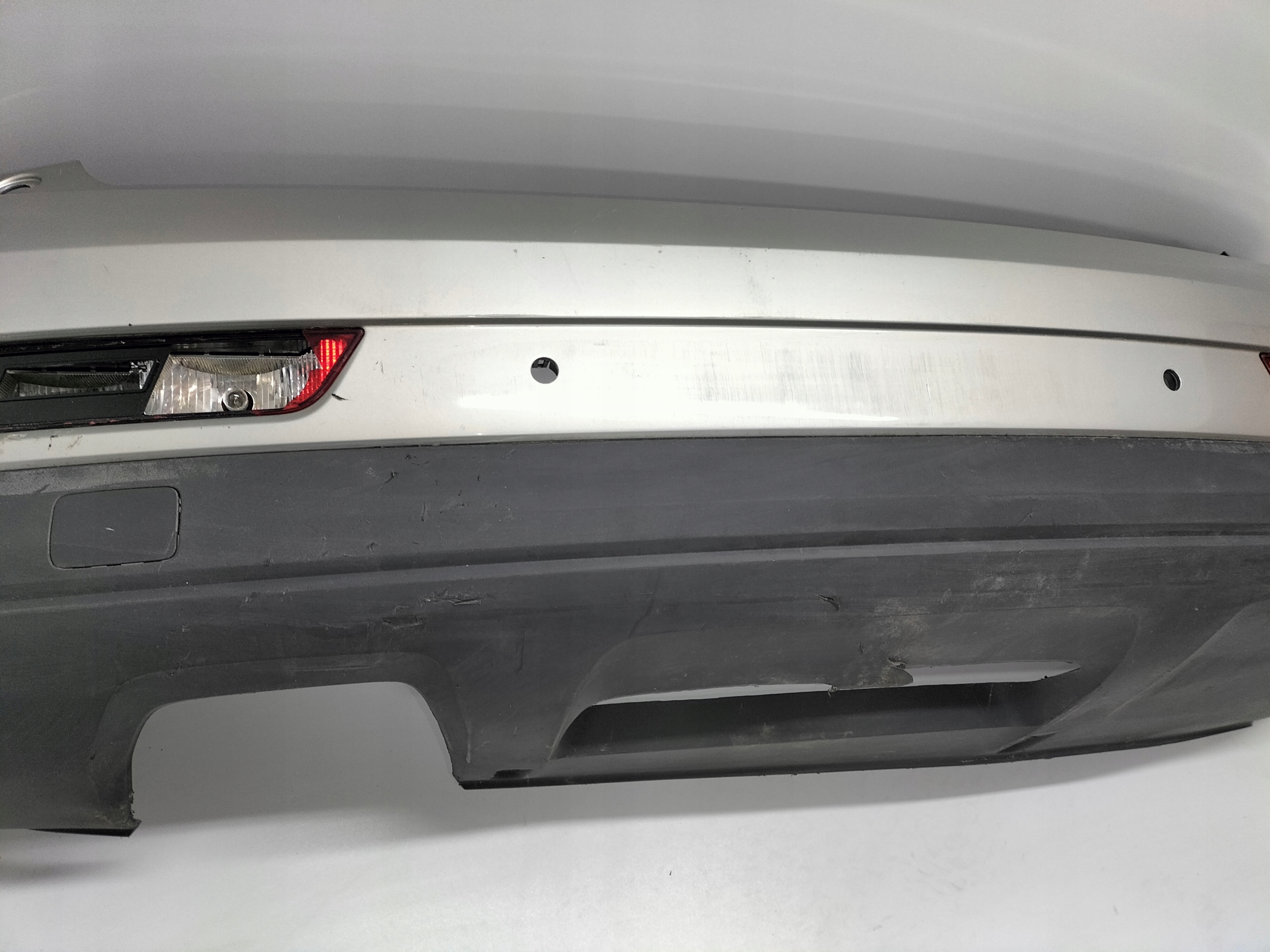 ZADNÝ NÁRAZNÍK AUDI Q3 8U 11-15