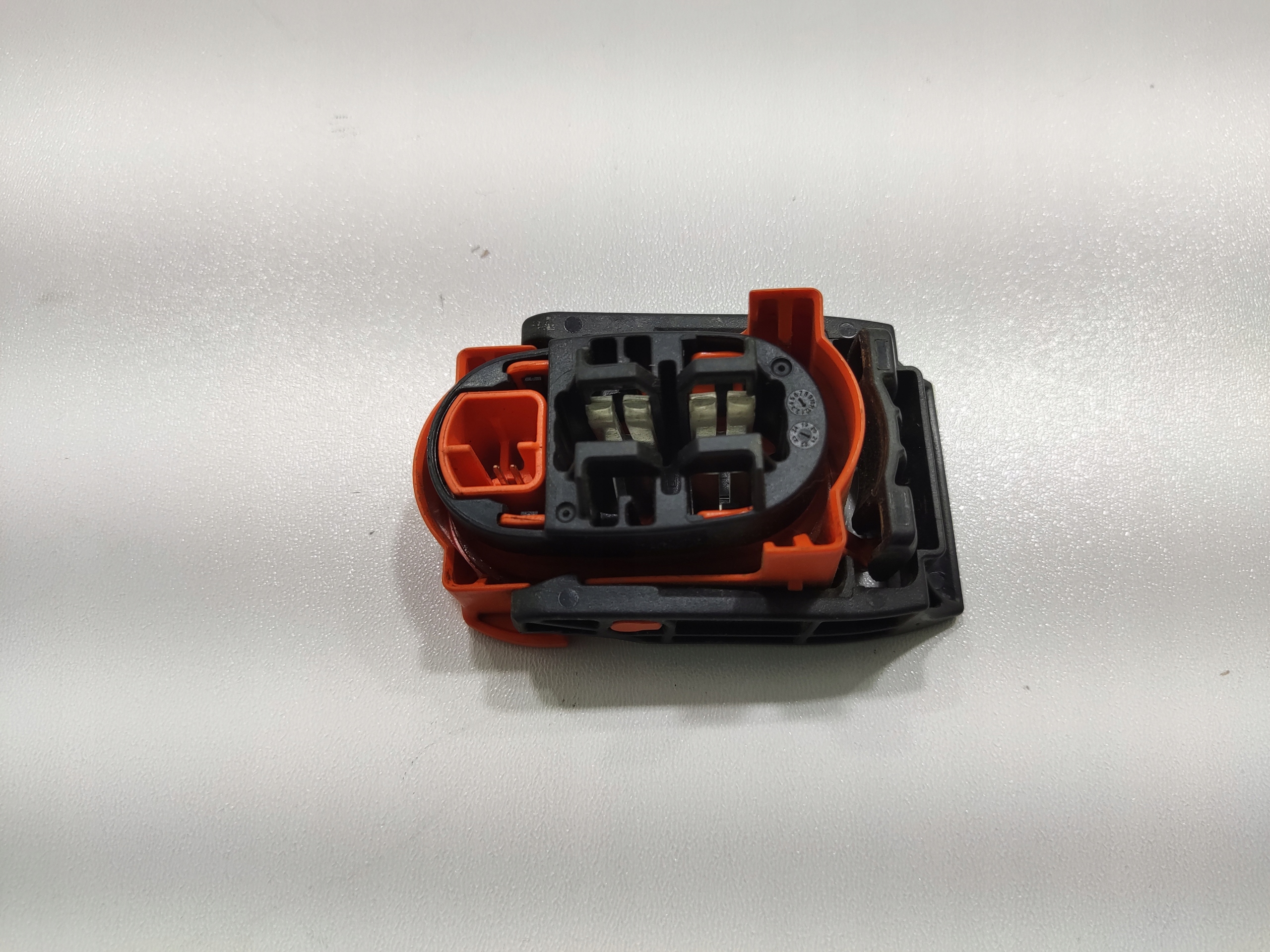 KONTAKT BATERII RENAULT AUSTRAL HYBRID 2022-2025 993B15333R