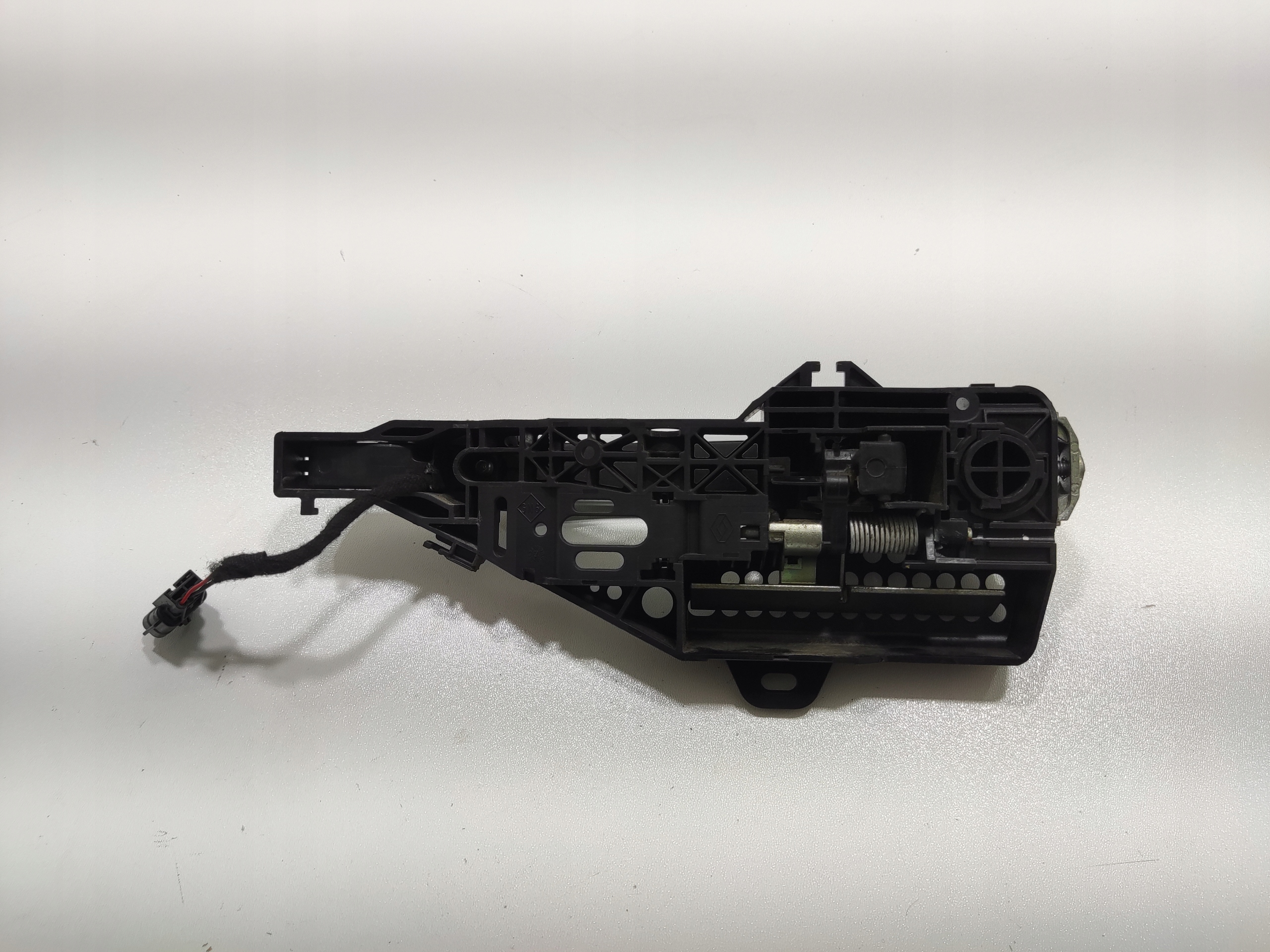 KLUČKA PRAVÝCH PREDNÝCH DVERÍ KEYLESS RENAULT CLIO IV 13-19