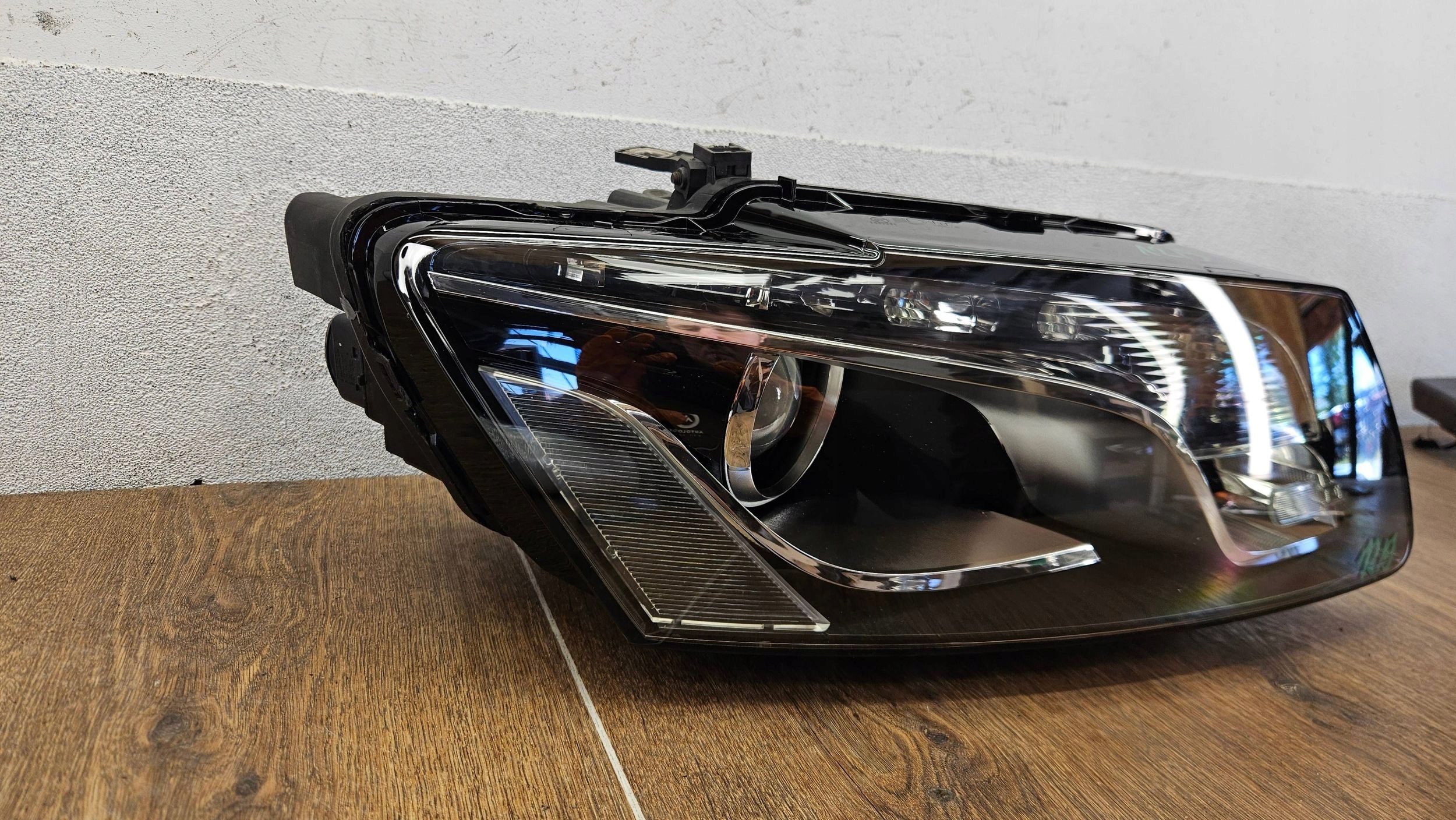 Audi Q5 8r PRAVA PREDNÉ SVETLO PREDNÝ XENON LED