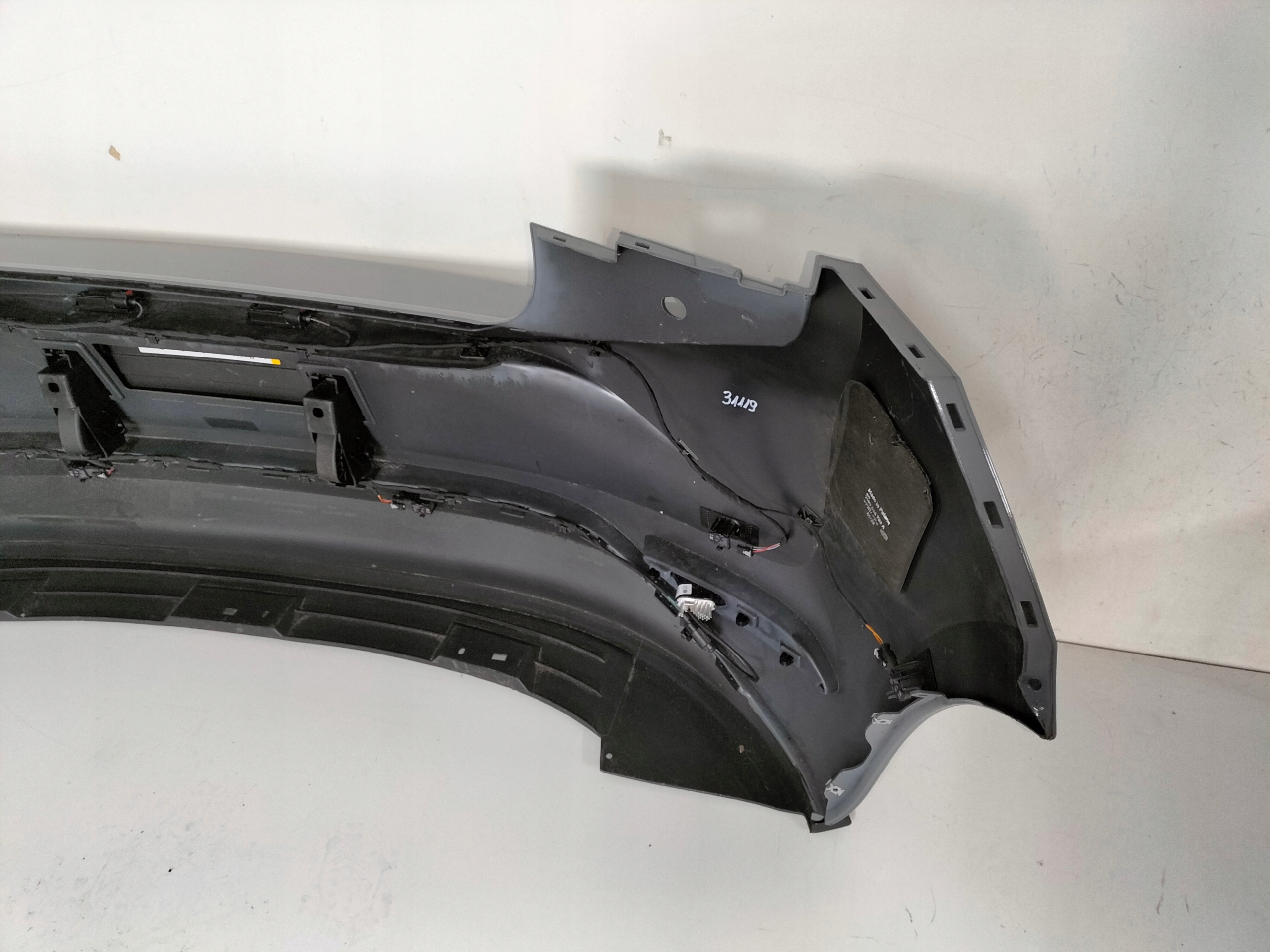 ZADNÝ NÁRAZNÍK VW ID3 20-