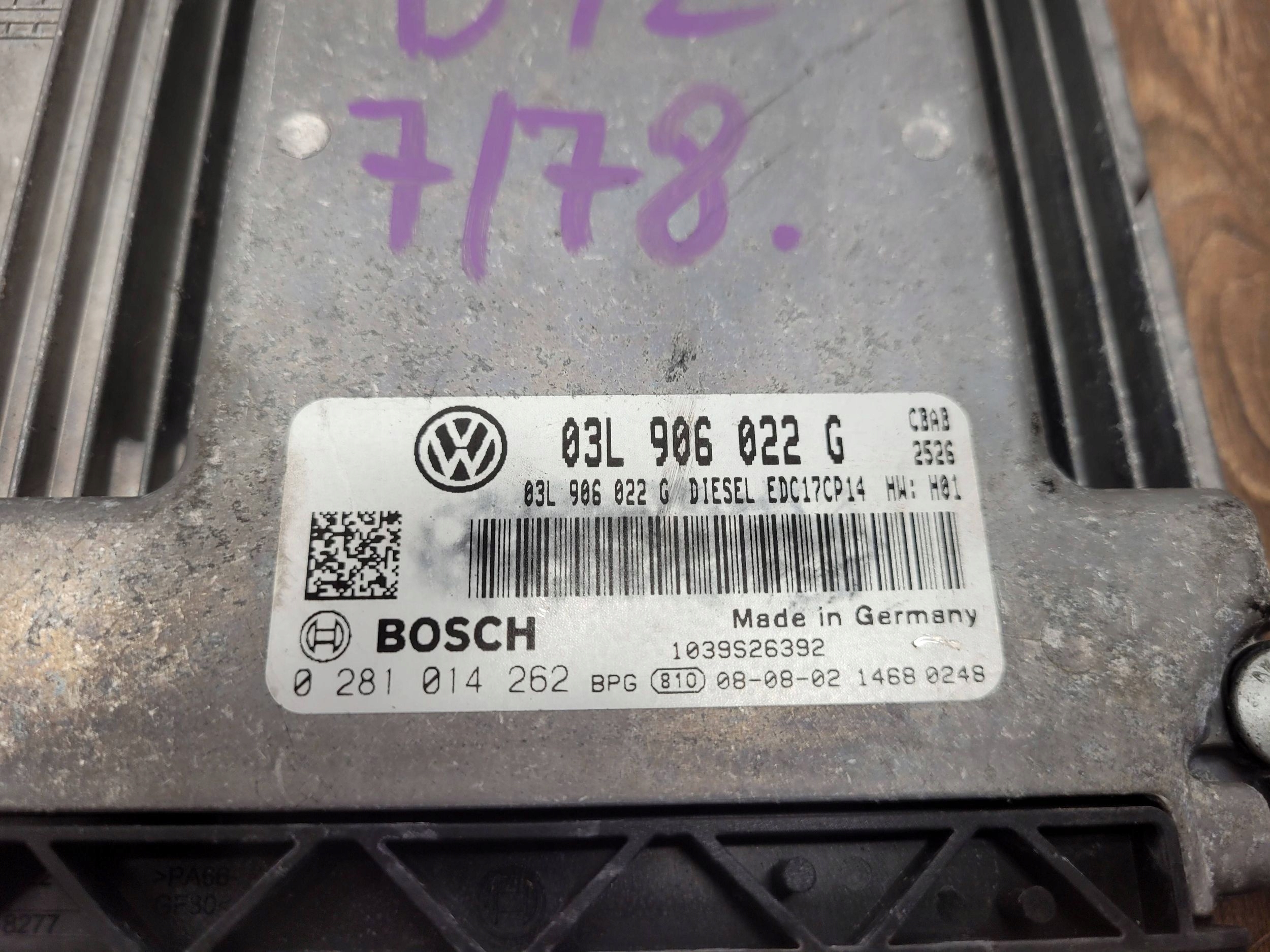 Volkswagen Tiguan I 2.0 tdi 03L906022G RIADIACA JEDNOTKA MOTORA