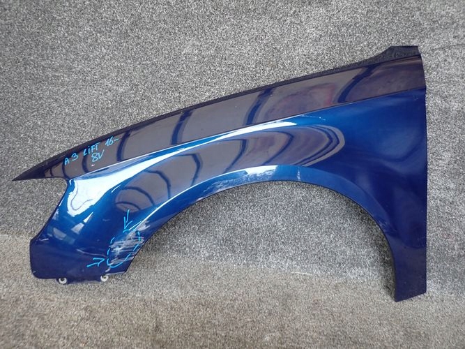 AUDI A3 8V LIFT 16- ĽAVÝ PREDNÝ BLATNÍK