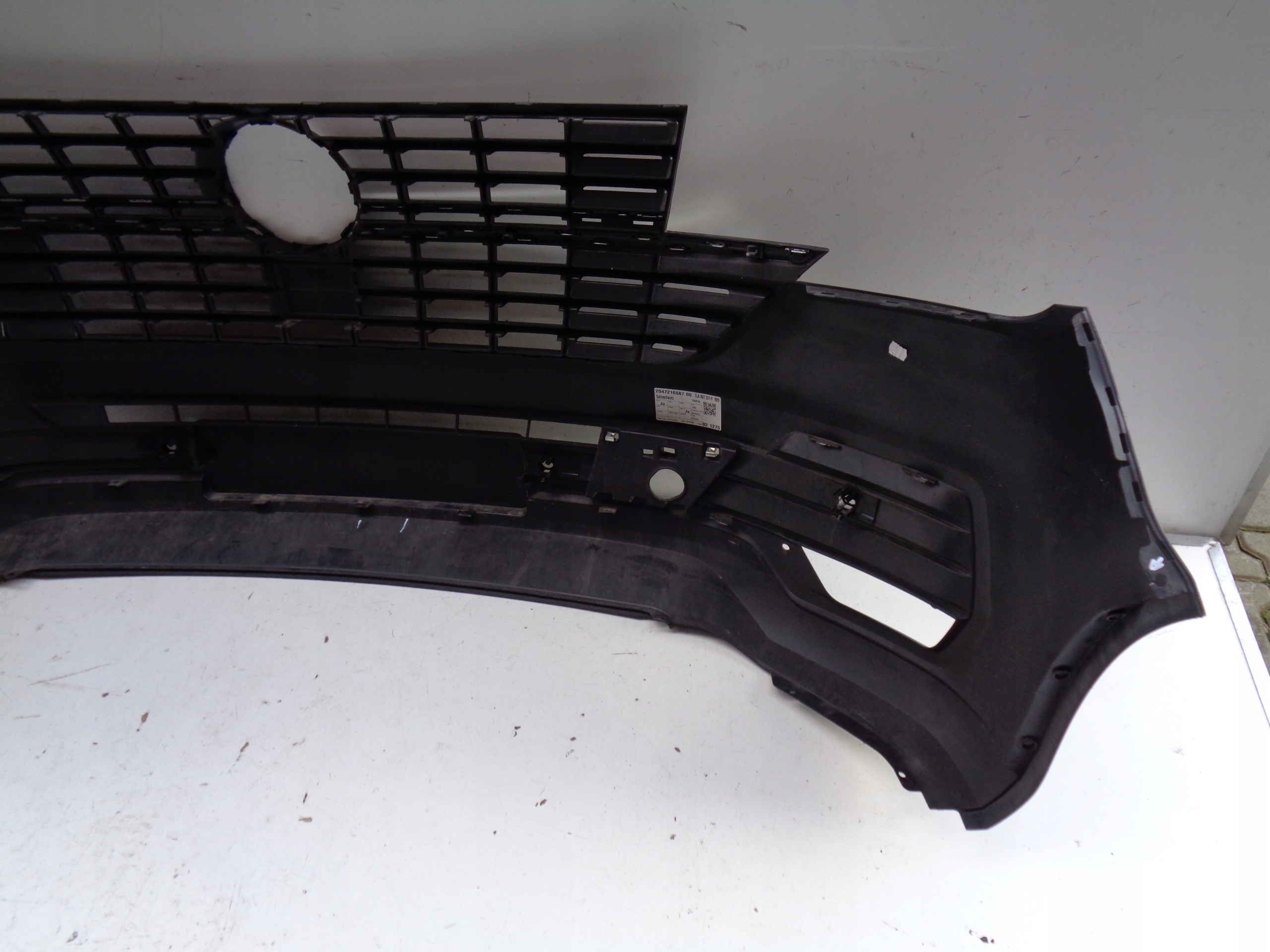PREDNÝ NÁRAZNÍK VW T6 T6.1 7LA 19- LIFT NR 37093