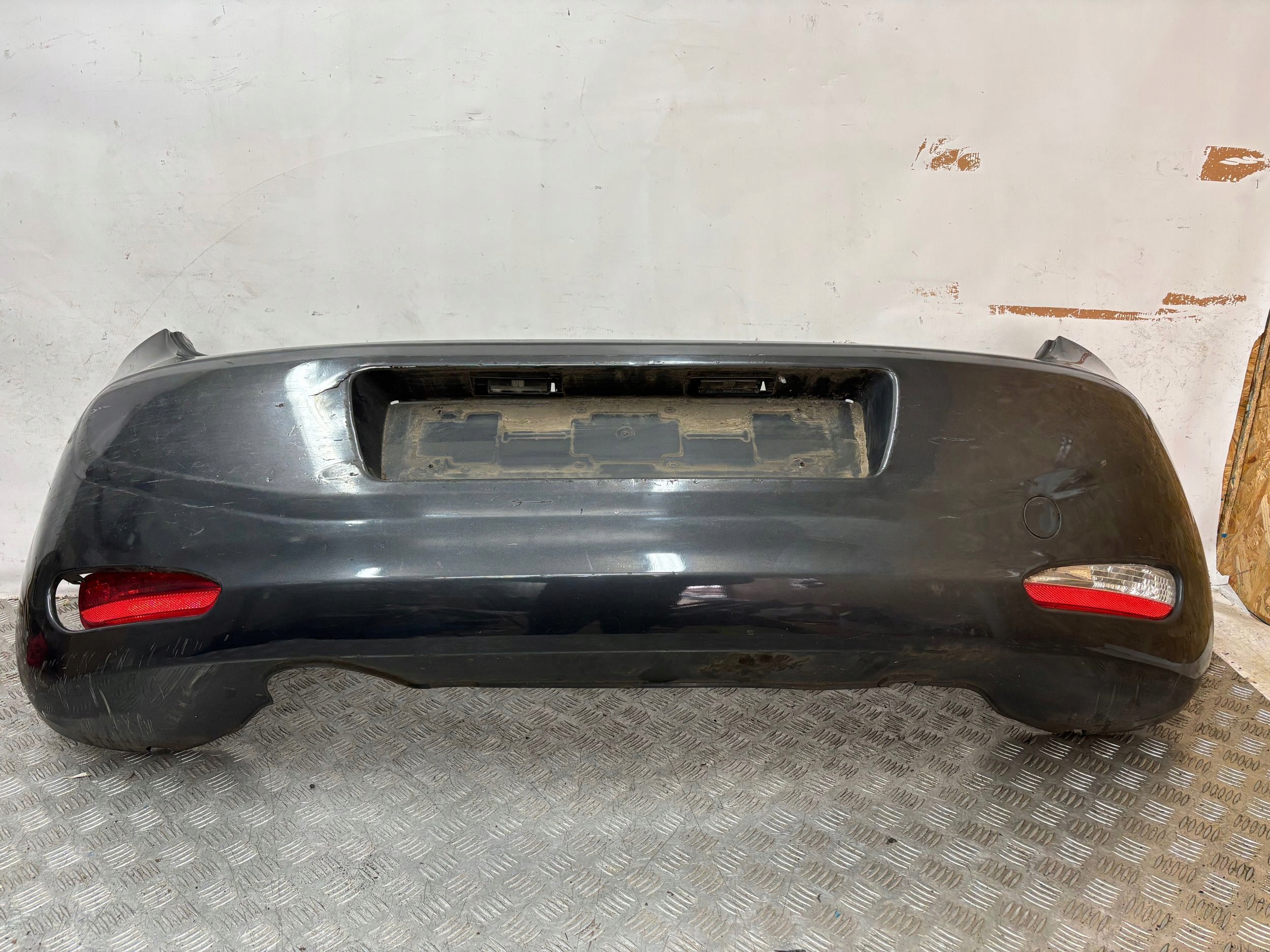 ZADNÝ NÁRAZNÍK FIAT PUNTO LIFT 12-