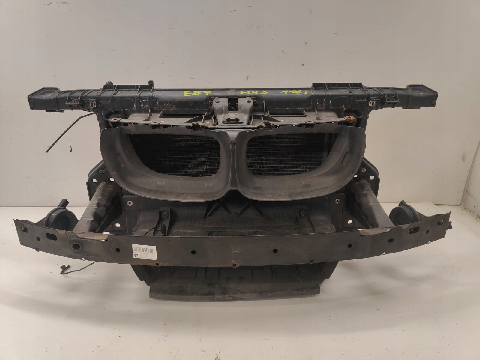 BMW e87 e81 PREDNÉ PÁS   KOMPLET VÝSTUHA CHLADIČE WENZAD 116i BENZIN n43