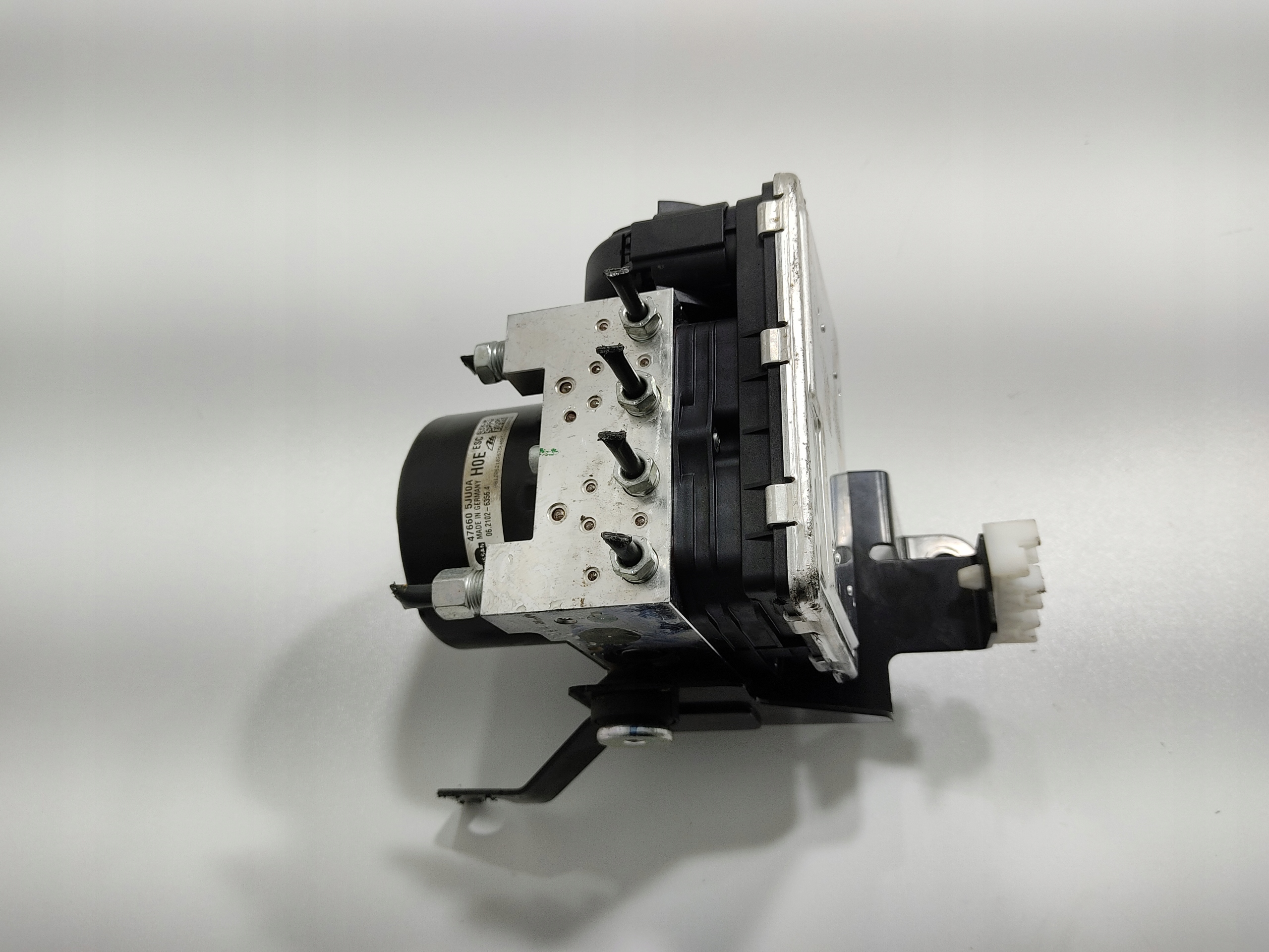 RIADIACA JEDNOTKA KOCKA ABS NISSAN NAVARA IV D23 NP300 2.3 DCI 476605JU0A 2015-2022