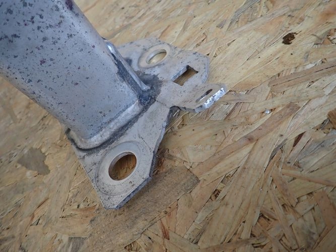 RENAULT CAPTUR 13- VYSTUHA PREDNEHO NARAZNIKA