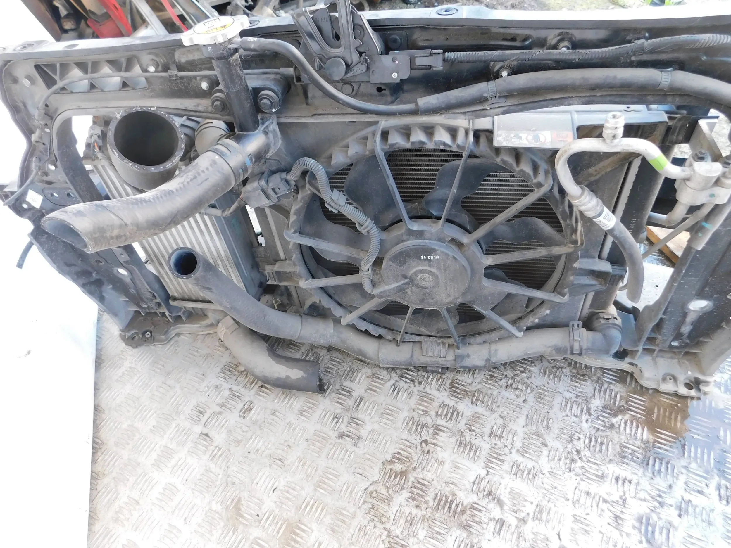 PREDNE CELO CHLADICE VÝSTUHA HYUNDAI I20 1.1 CRDI LIFT 12-14