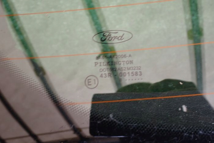 FORD FIESTA MK7 VII 08- ZADNÁ KAPOTA