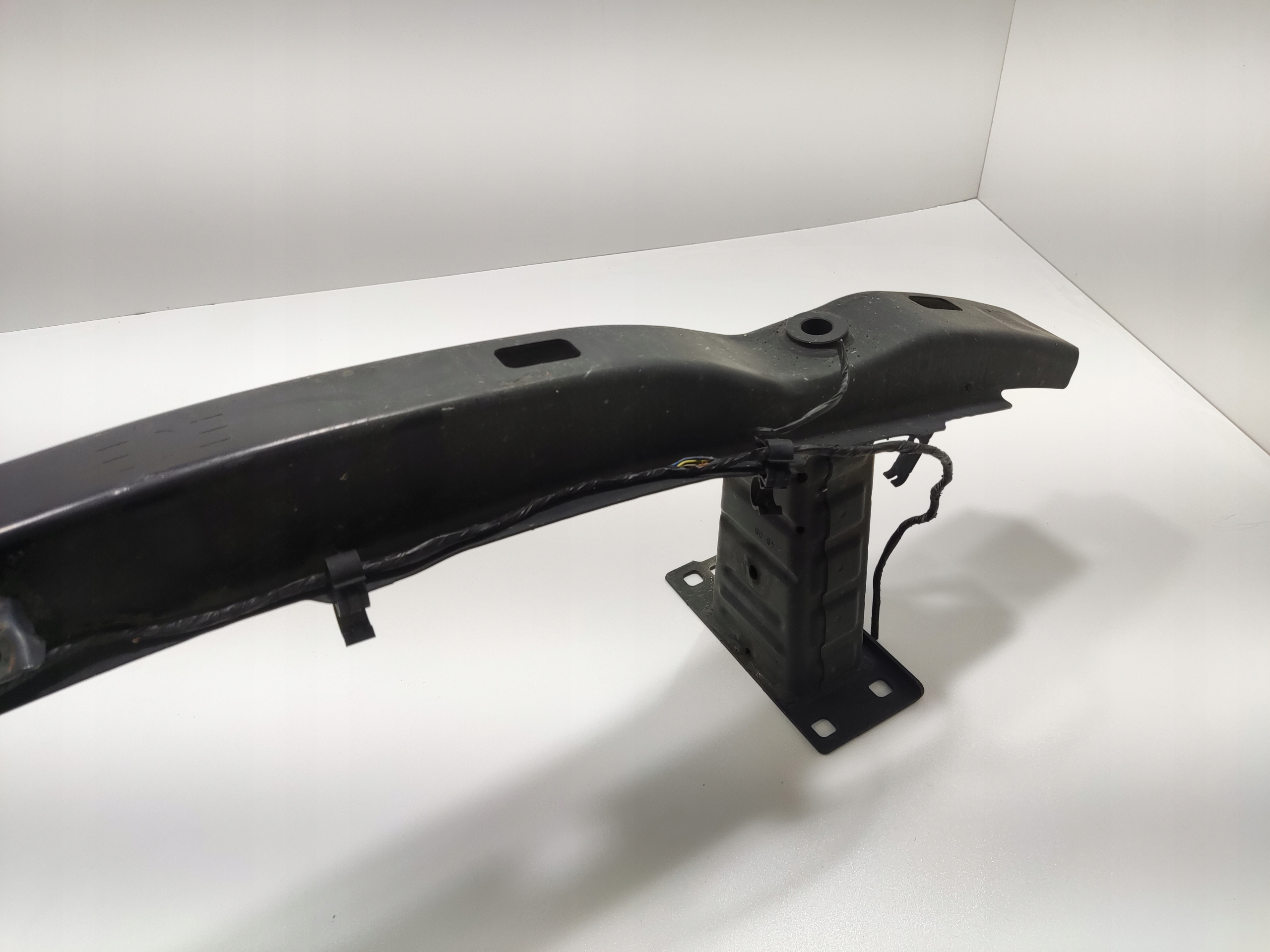 VÝSTUHA PRIEČKA POD PREDNÝ NÁRAZNÍK BMW E92 E93 7128226 LIFT 2009-12