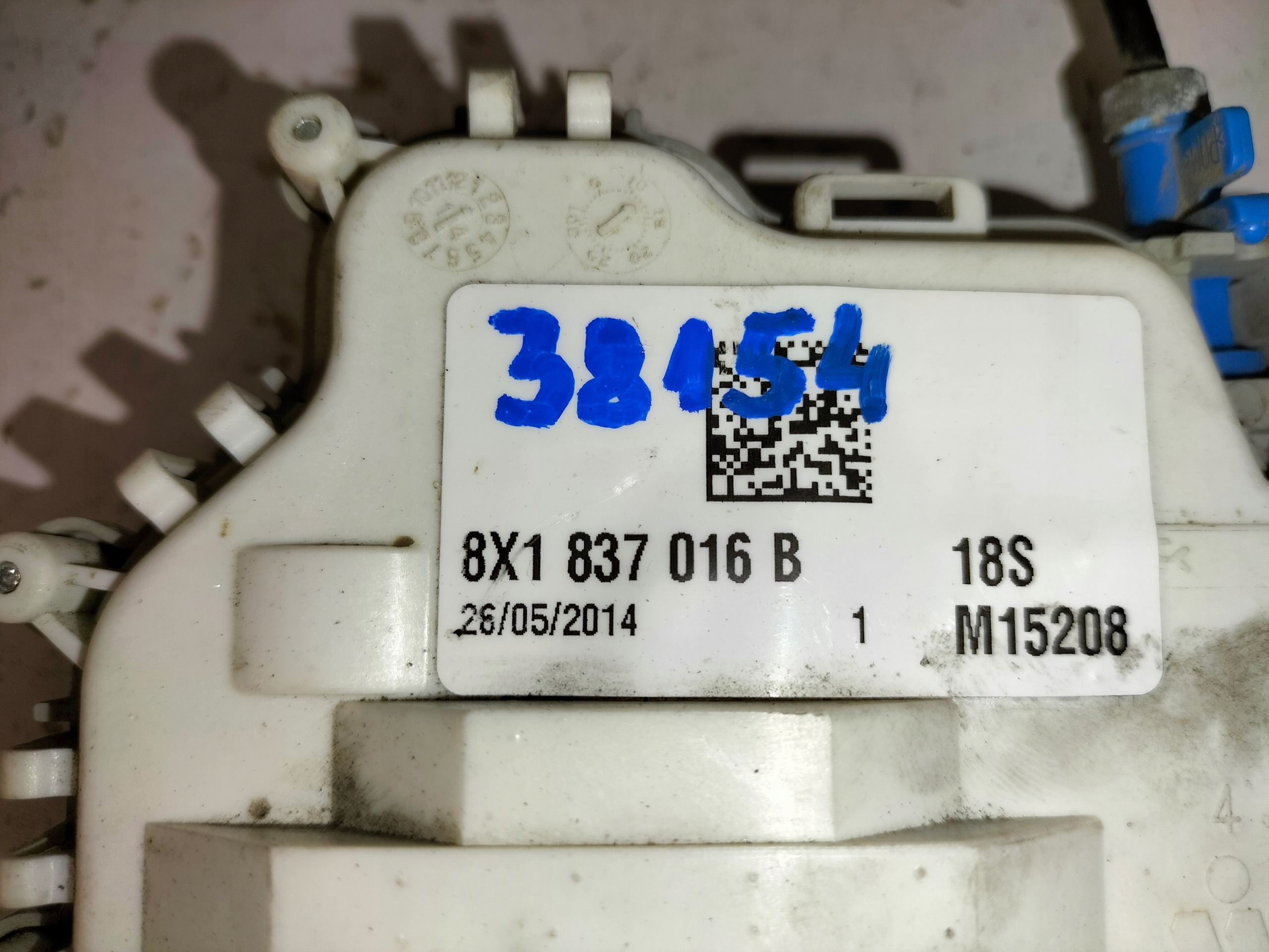 ZAMOK PRAVYCH PREDNYCH DVERI AUDI A1 14- A3 8V 16- A4 B9 15- Q2 16-