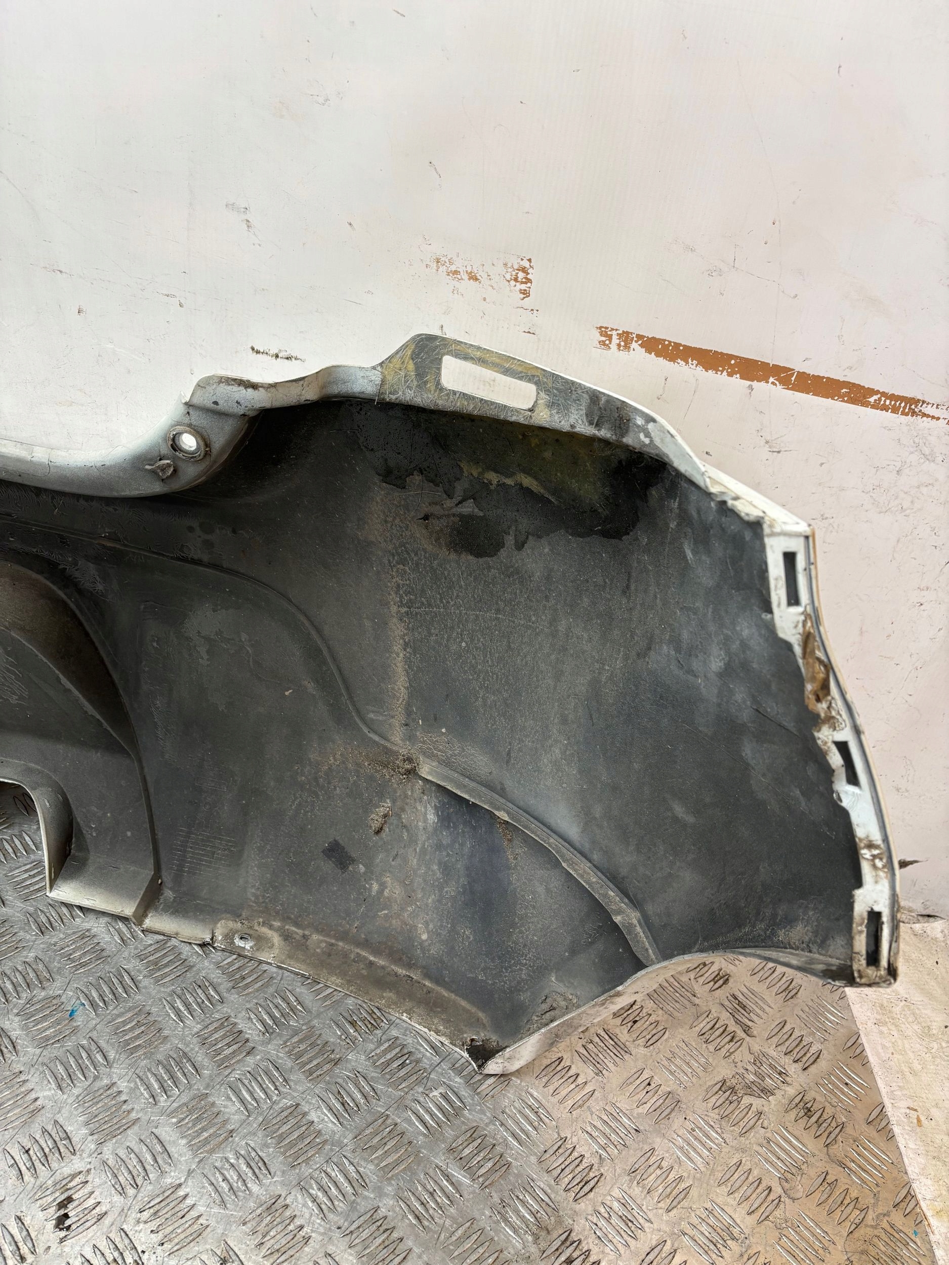 ZADNÝ NÁRAZNÍK DACIA SANDERO I 08-