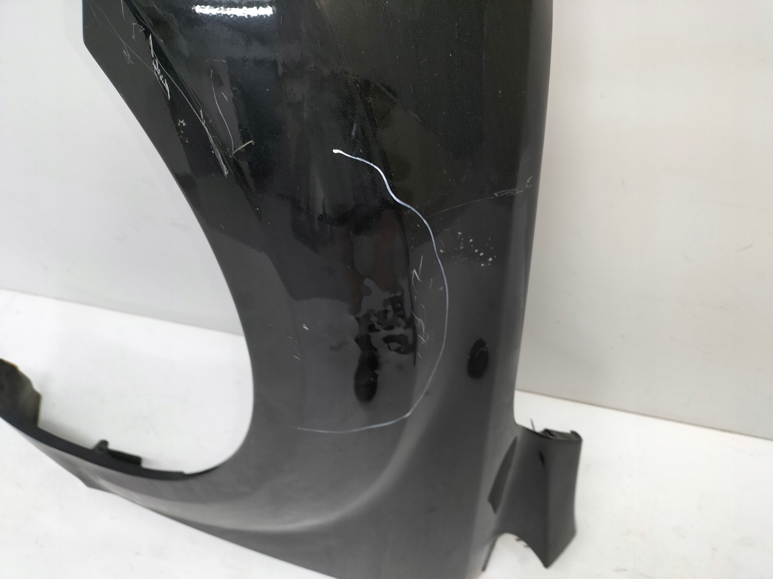 ĽAVÝ PREDNÝ BLATNÍK FORD FOCUS MK2 LIFT 08-10