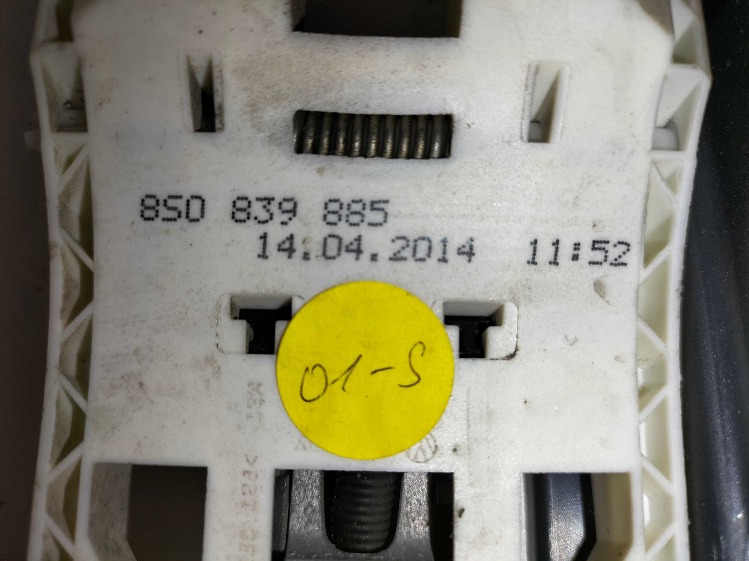 ZAMOK PRAVYCH PREDNYCH DVERI AUDI A1 14- A3 8V 16- A4 B9 15- Q2 16-