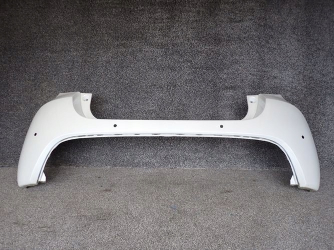 TOYOTA YARIS IV ZADNÝ NÁRAZNÍK