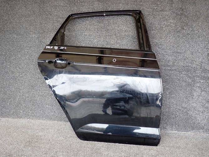 VW POLO 2G 17- PRAVE ZADNE DVERE