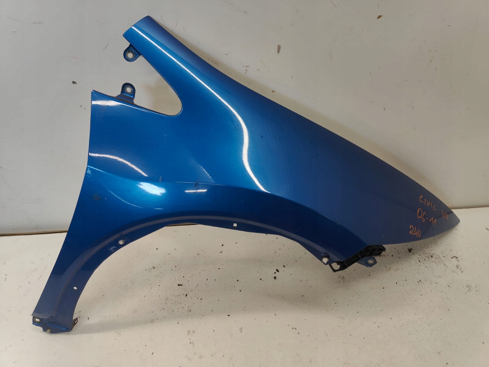 Honda civic VIII 06-11 PRAVY PREDNY BLATNIK