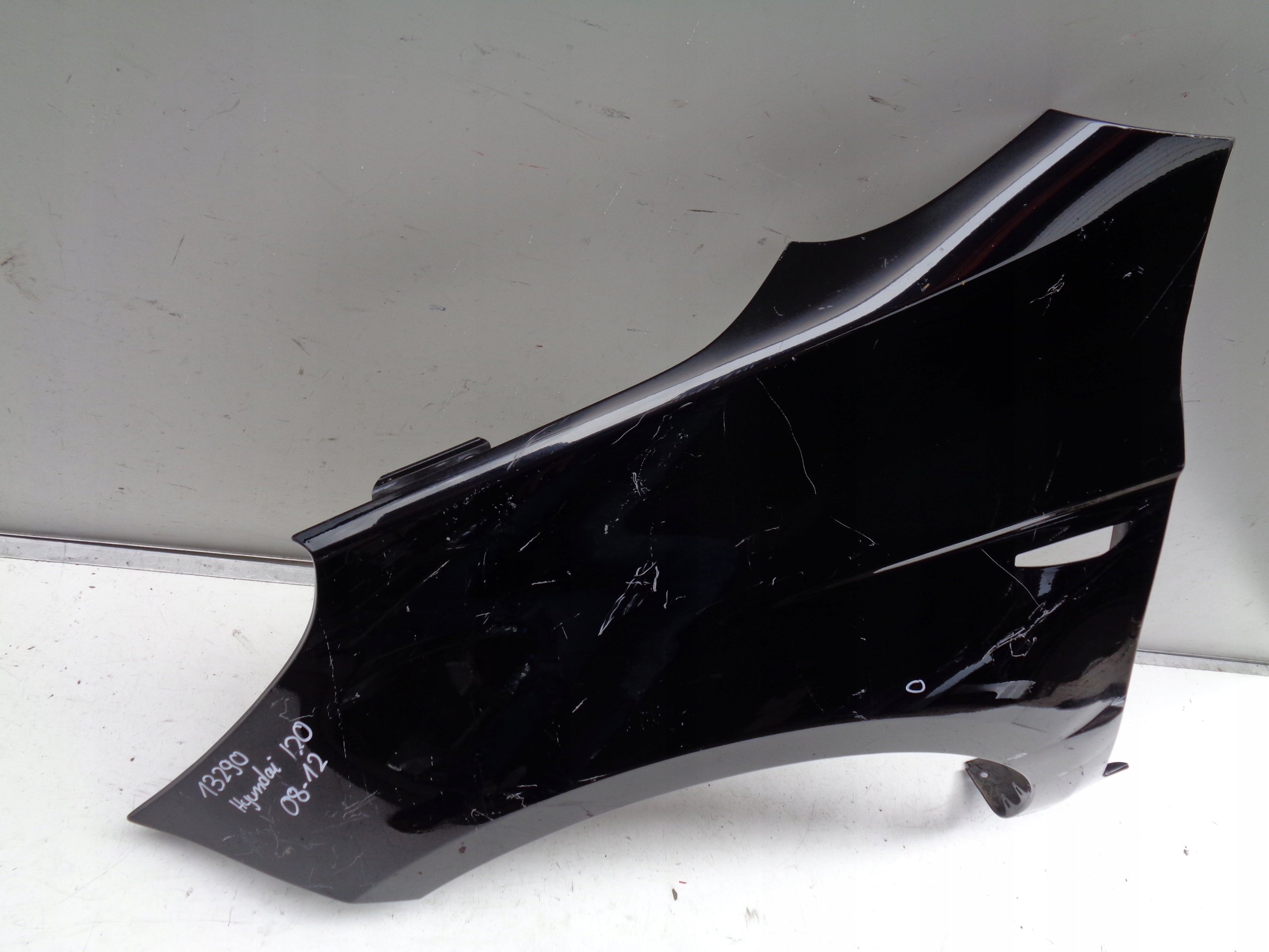 ĽAVÝ PREDNÝ BLATNÍK HYUNDAI I20 08-12 NR 13290