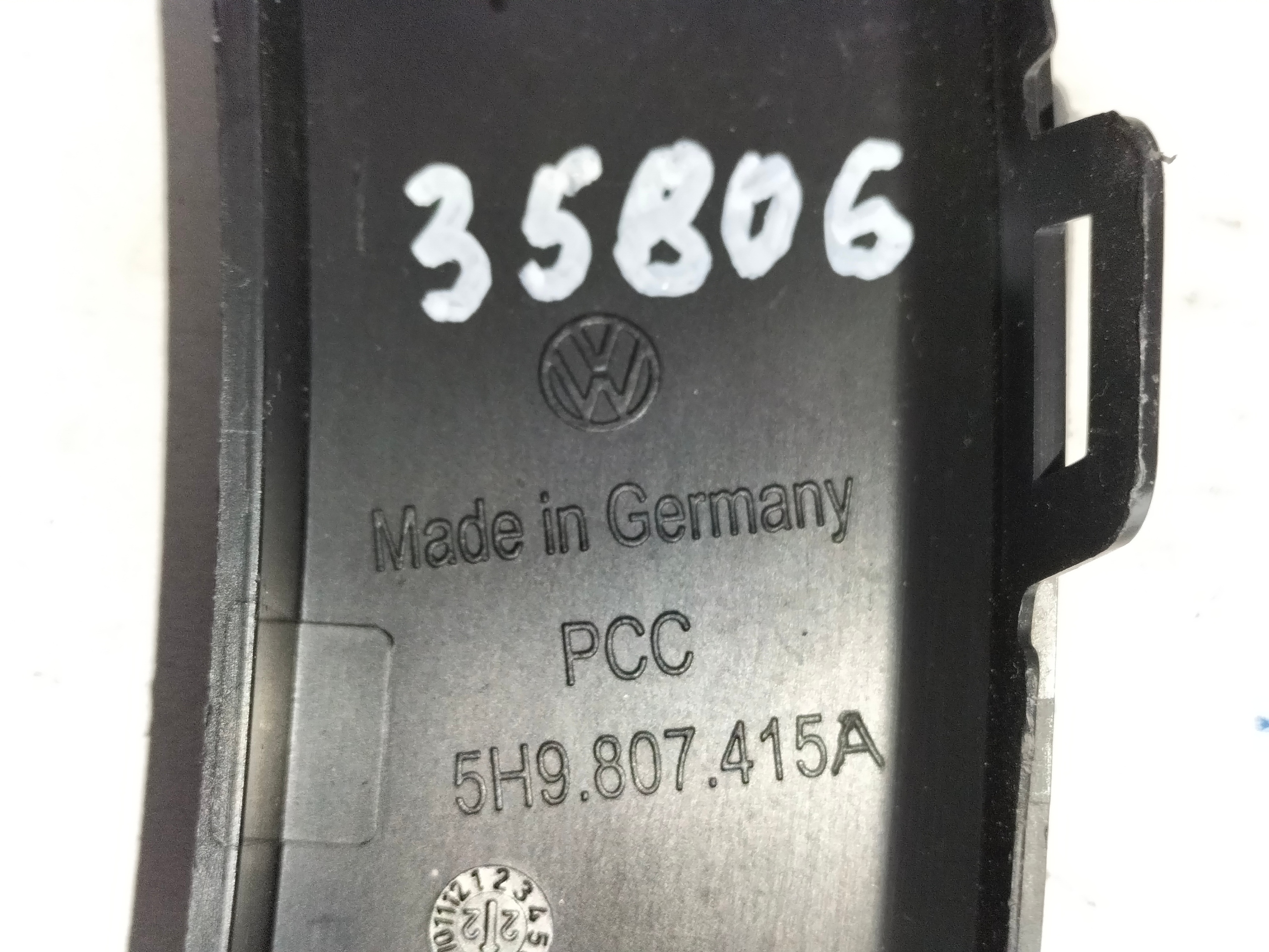LISTA ZADNEHO NARAZNIKA LAVA VW GOLF 8 VIII 20- ALLTRACK KOMBI