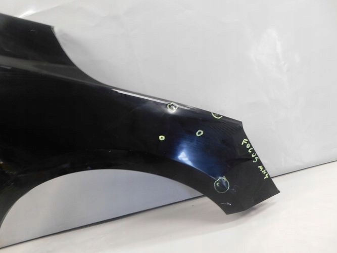 FORD FOCUS MK4 IV 18- PRAVY PREDNY BLATNIK